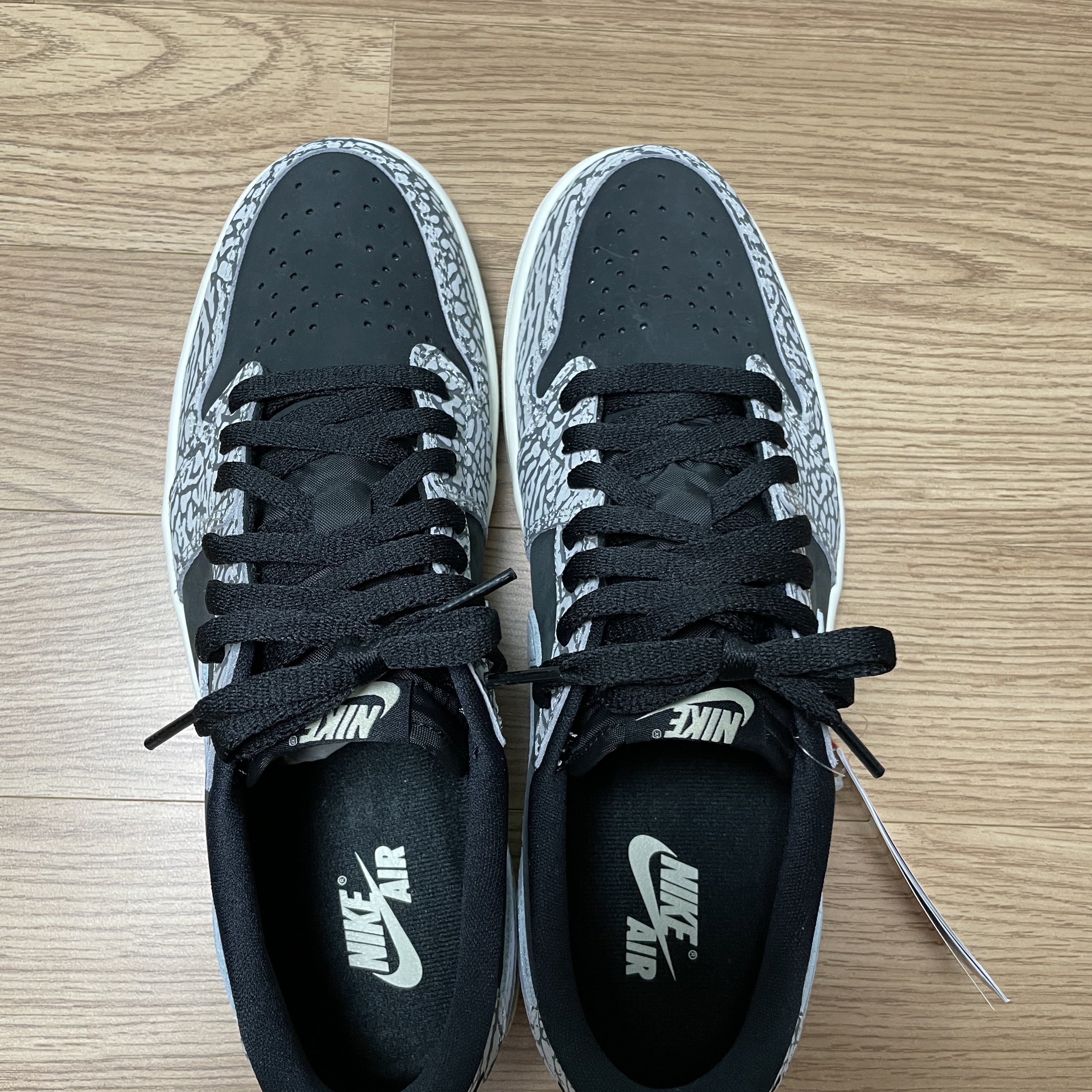 Jordan 1 Retro Low OG Black Cement 착용 스타일