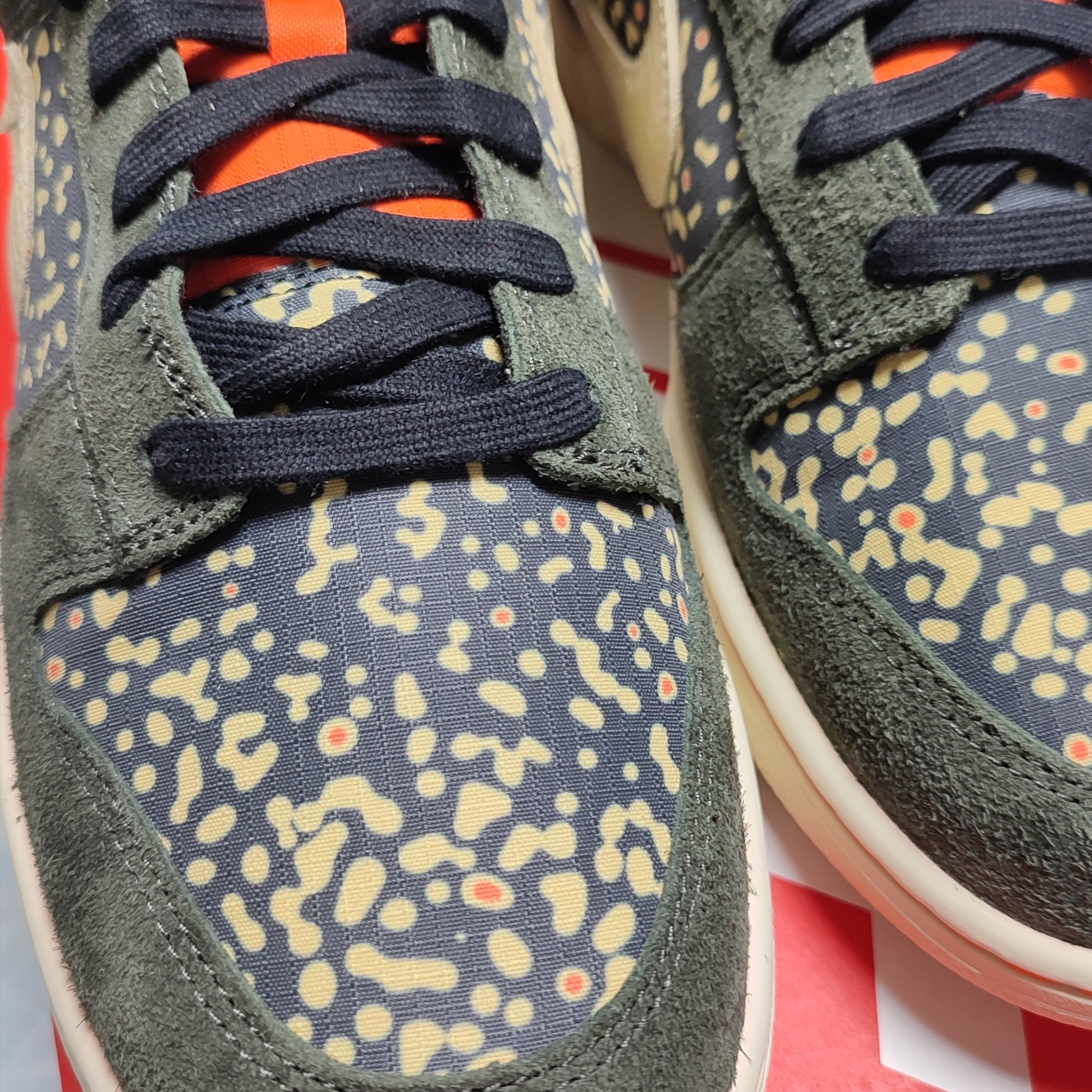 Nike Dunk Low Retro SE Sequoia Alabaster 착용 스타일 - 4