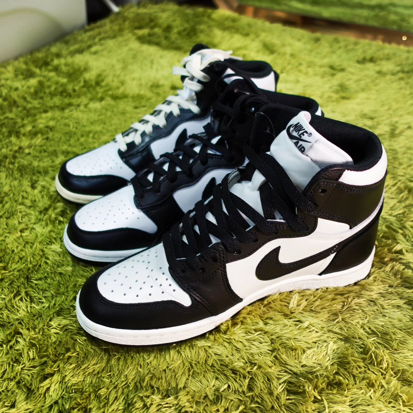 Jordan 1 High 85 Black White, Nike Dunk High Retro Championship White 착용 스타일 - 2