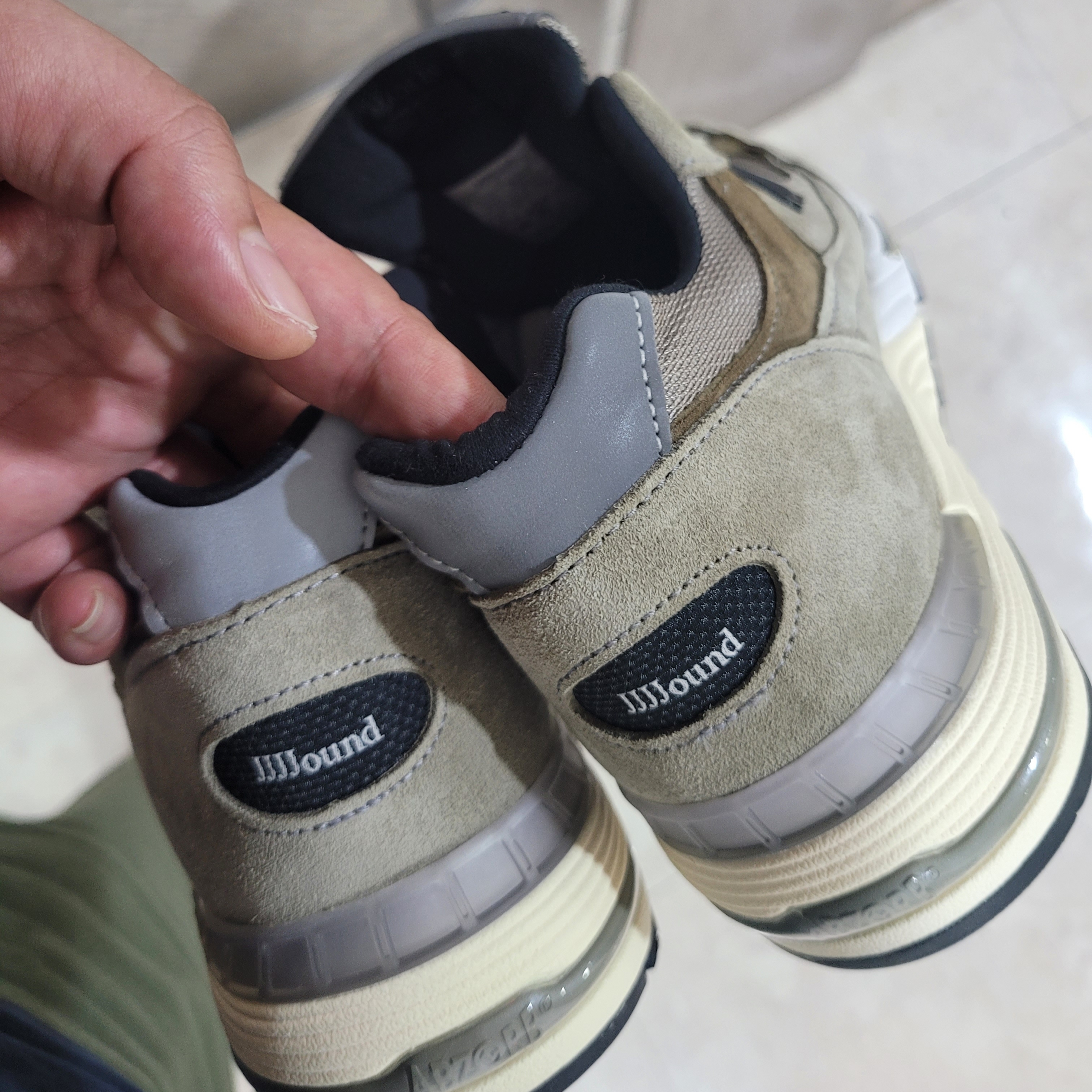 New Balance x JJJJound 991 Made in UK Grey 착용 스타일 - 1