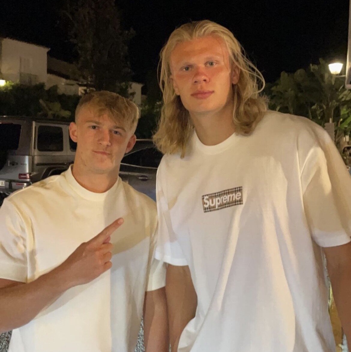 Supreme x Burberry Box Logo T-Shirt White - 22SS 착용 스타일