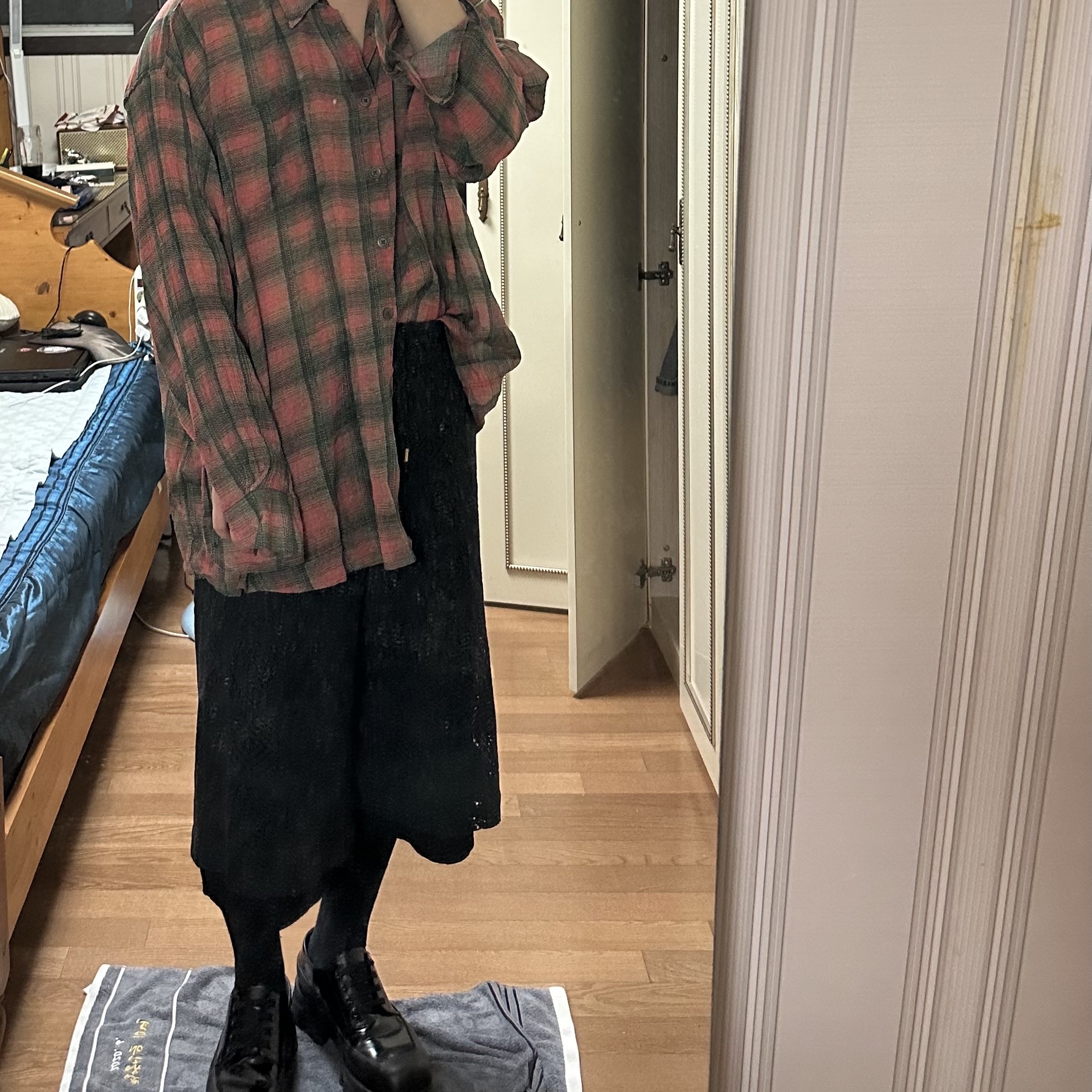 Our Legacy Borrowed Shirt Big Lumbercheck Print 착용 스타일