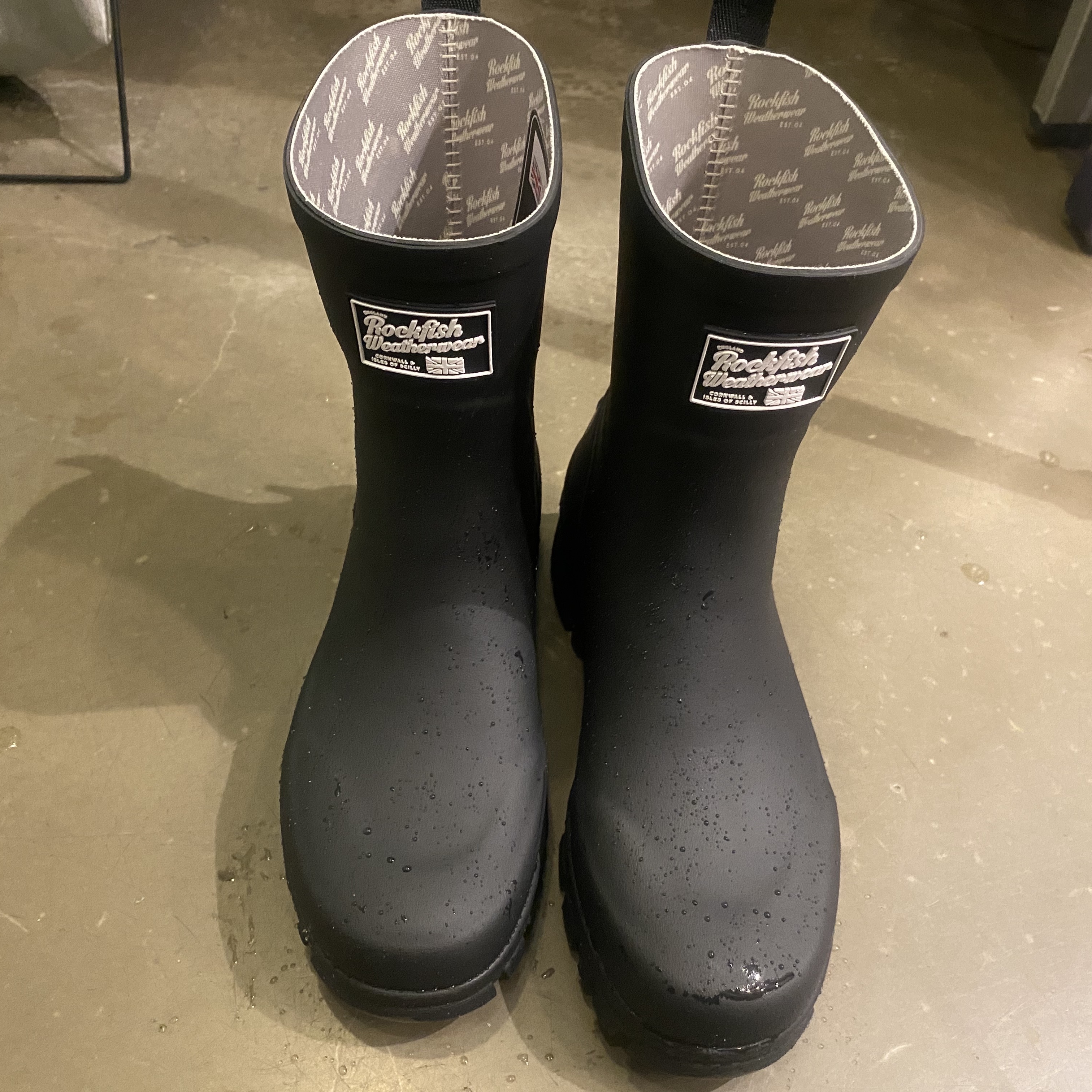 (W) Rockfishweatherwear Flatform Middle Rain Boots Black 착용 스타일 - 3