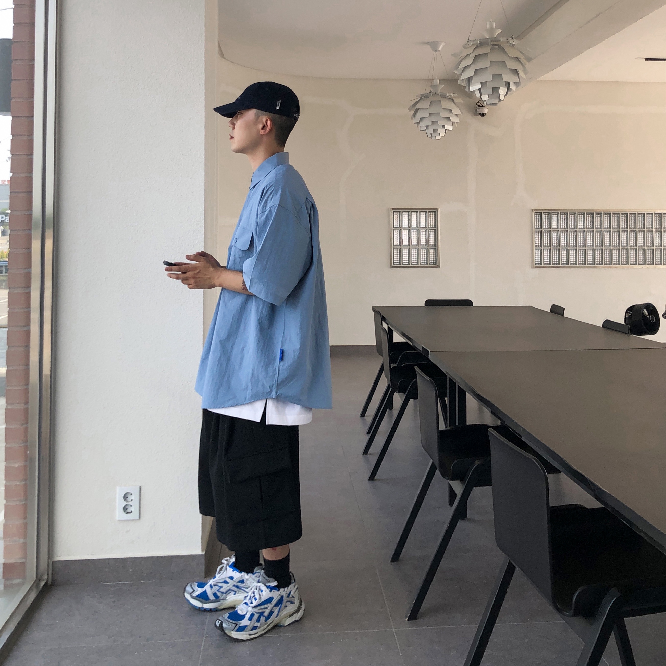 Balenciaga Unity Snowboard Cap Navy Blue, Balenciaga Runner Sneakers Blue White 착용 스타일 - 5