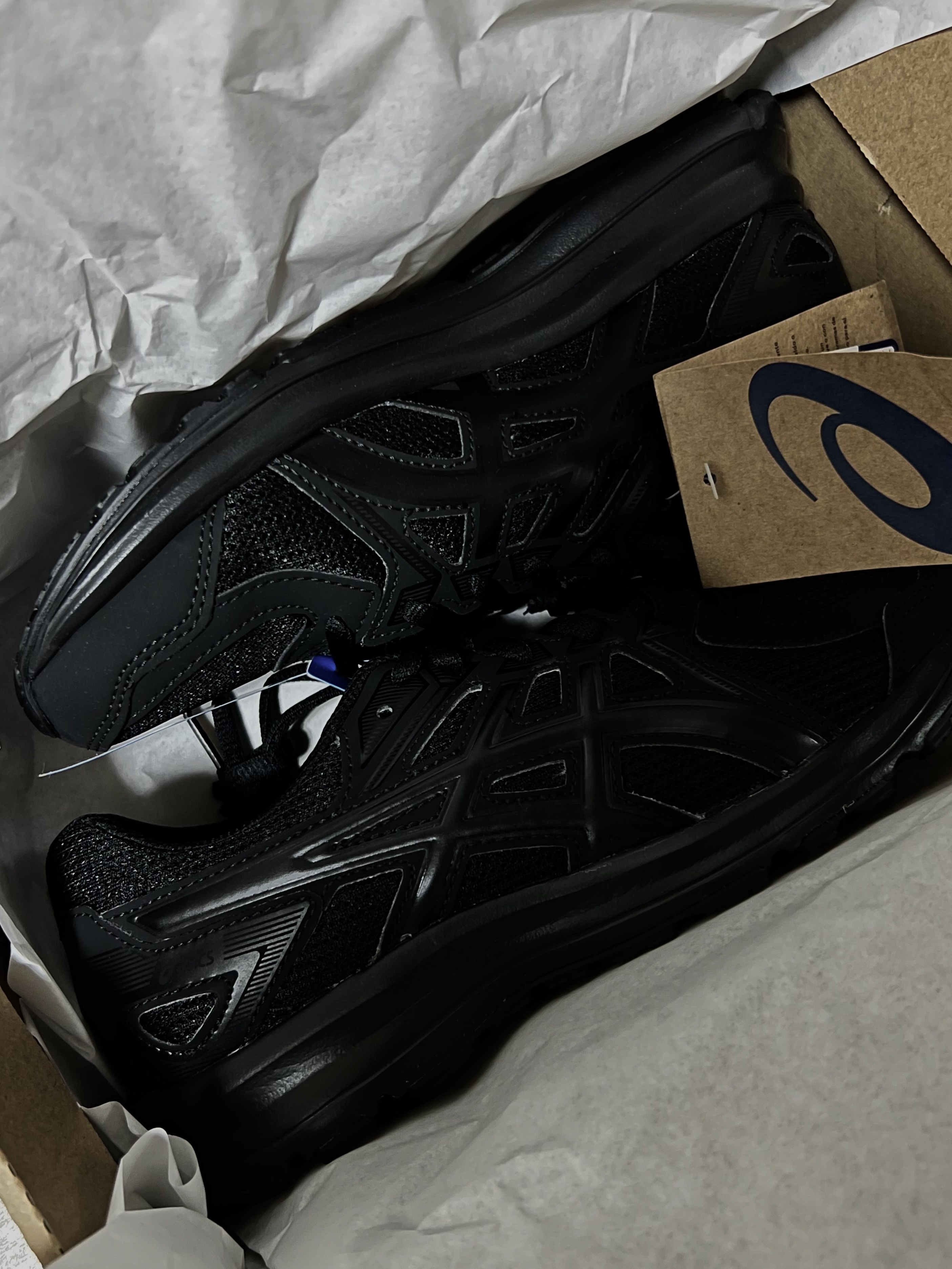 Asics Jog 100 2 Black 착용 스타일 - 3