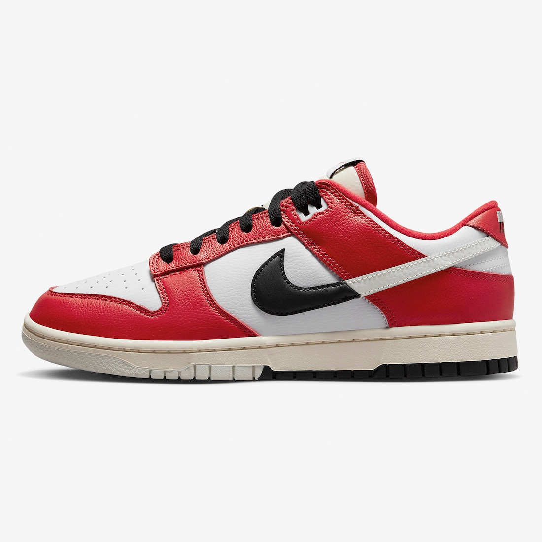 Nike Dunk Low Retro PRM University Red Black 착용 스타일 - 3