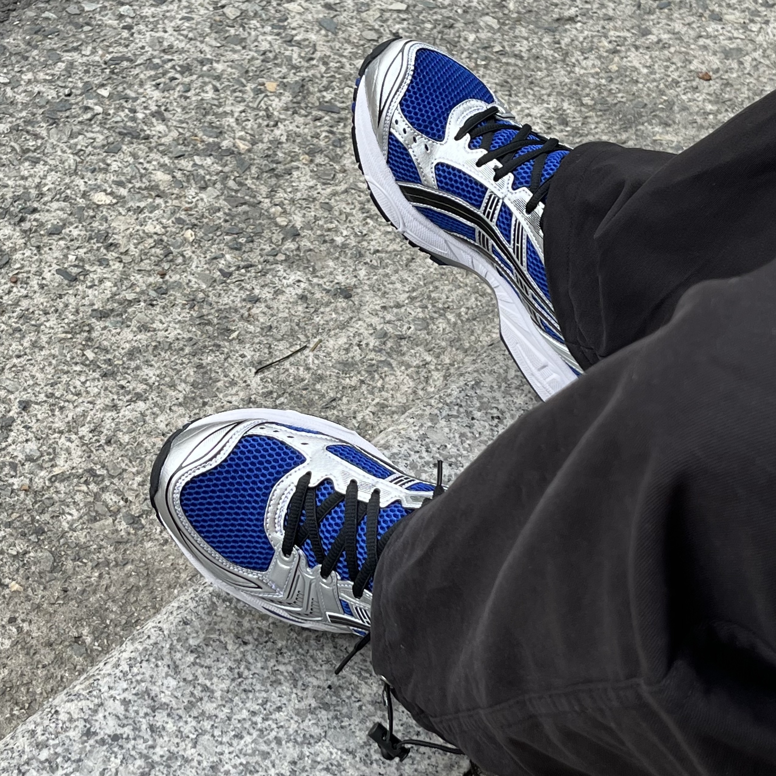 Asics Gel-Kayano 14 Monaco Blue Black 착용 스타일