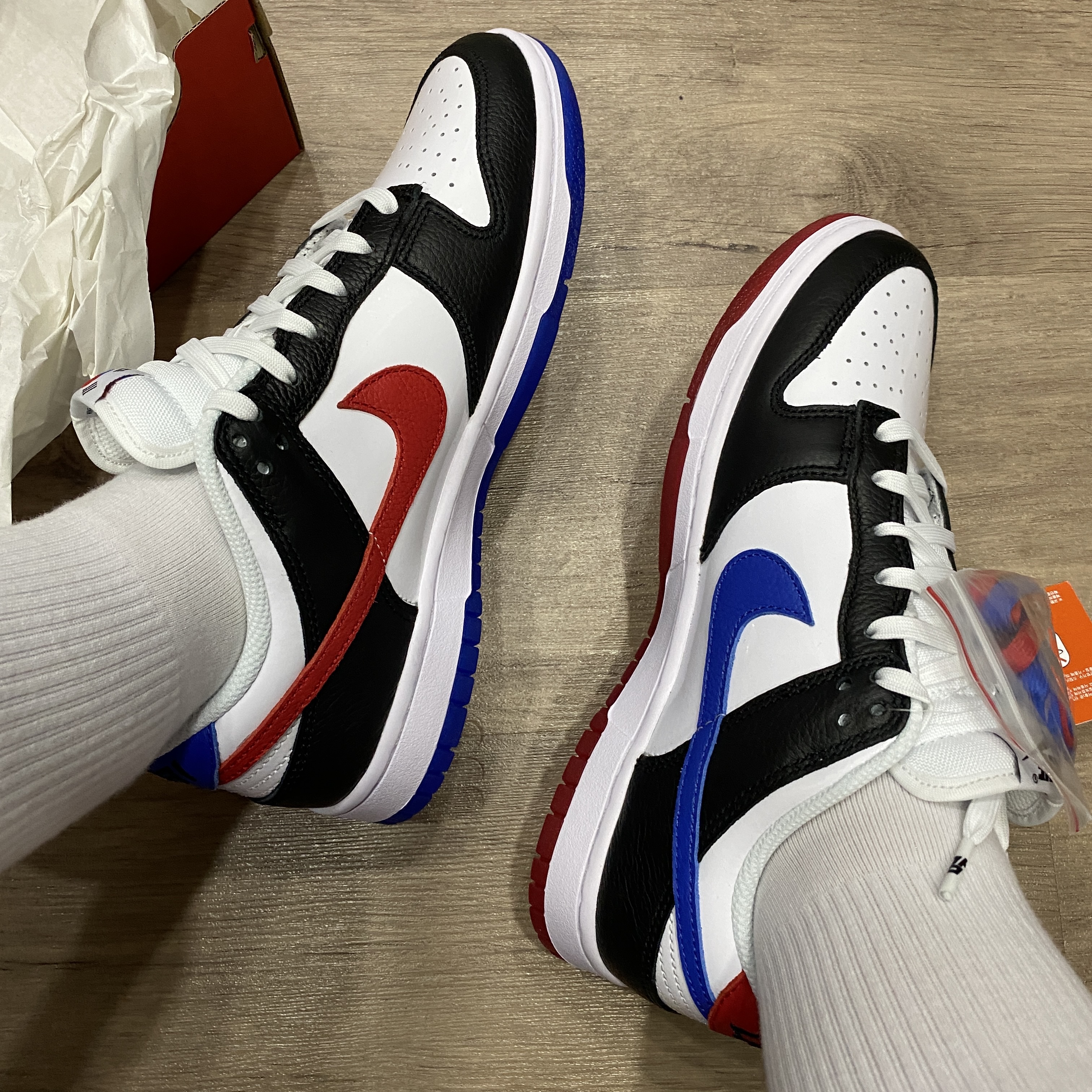 Nike Dunk Low SE Seoul 착용 스타일