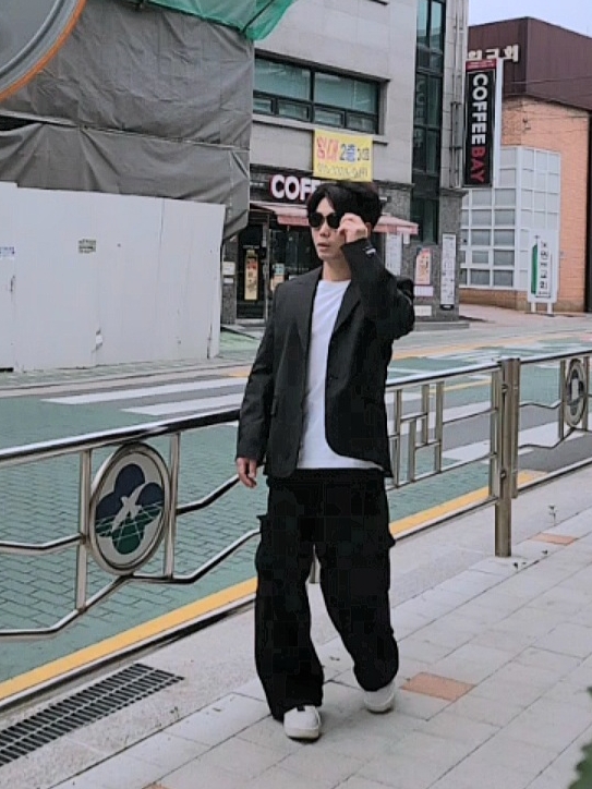 Zara x Ader Error Oversize Blazer Black, Nike x Ambush Air Force 1 Low SP Phantom 착용 스타일 - 1