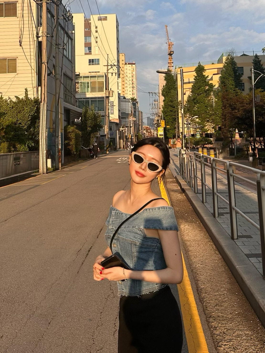 Gentle Monster Conic G6 Gray, Instantfunk Women Off The Shoulder Denim Blouse Blue 착용 스타일