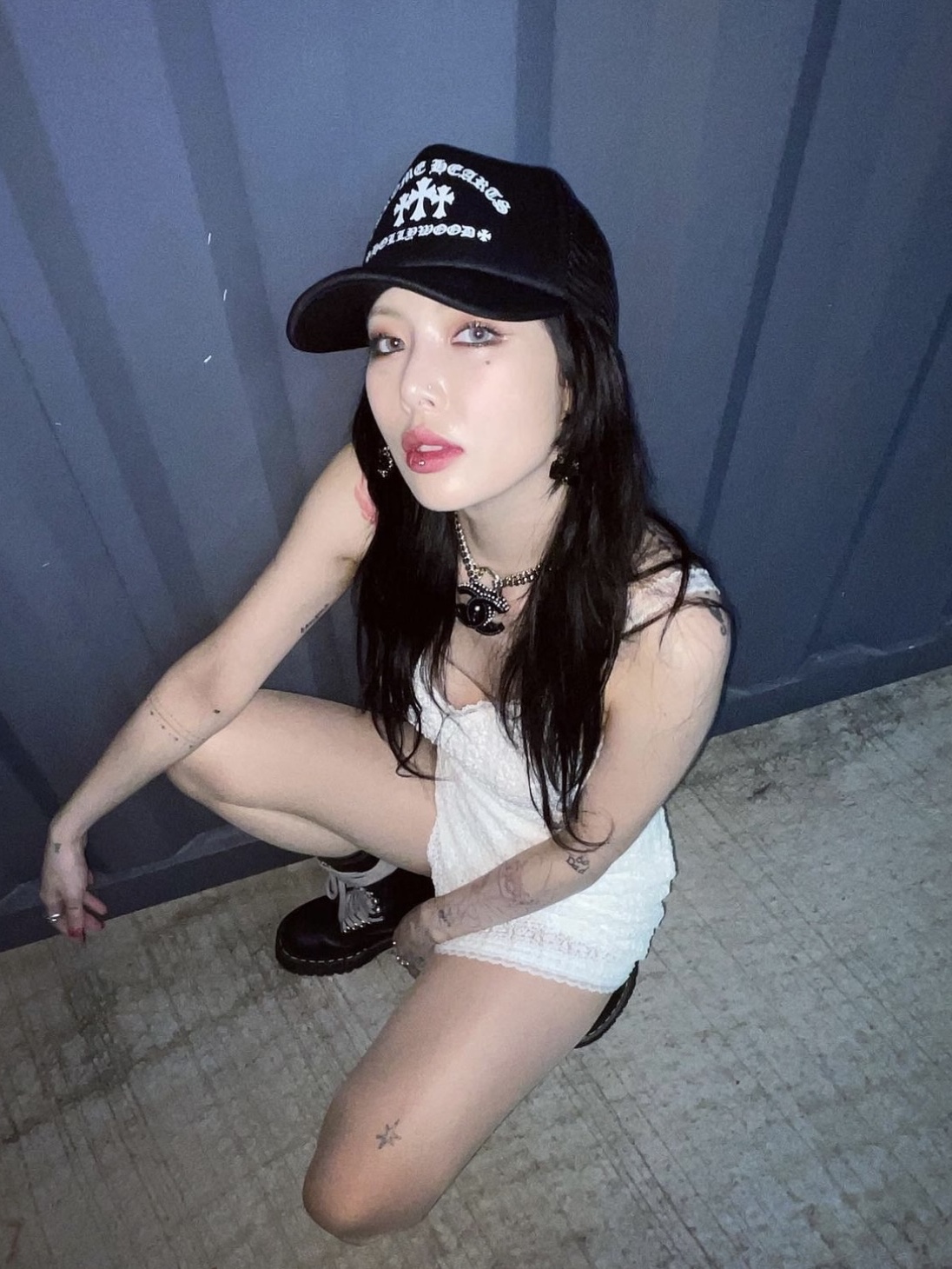 Chrome Hearts King Taco Foam Front Mesh Trucker Hat Black 착용 스타일 - 3