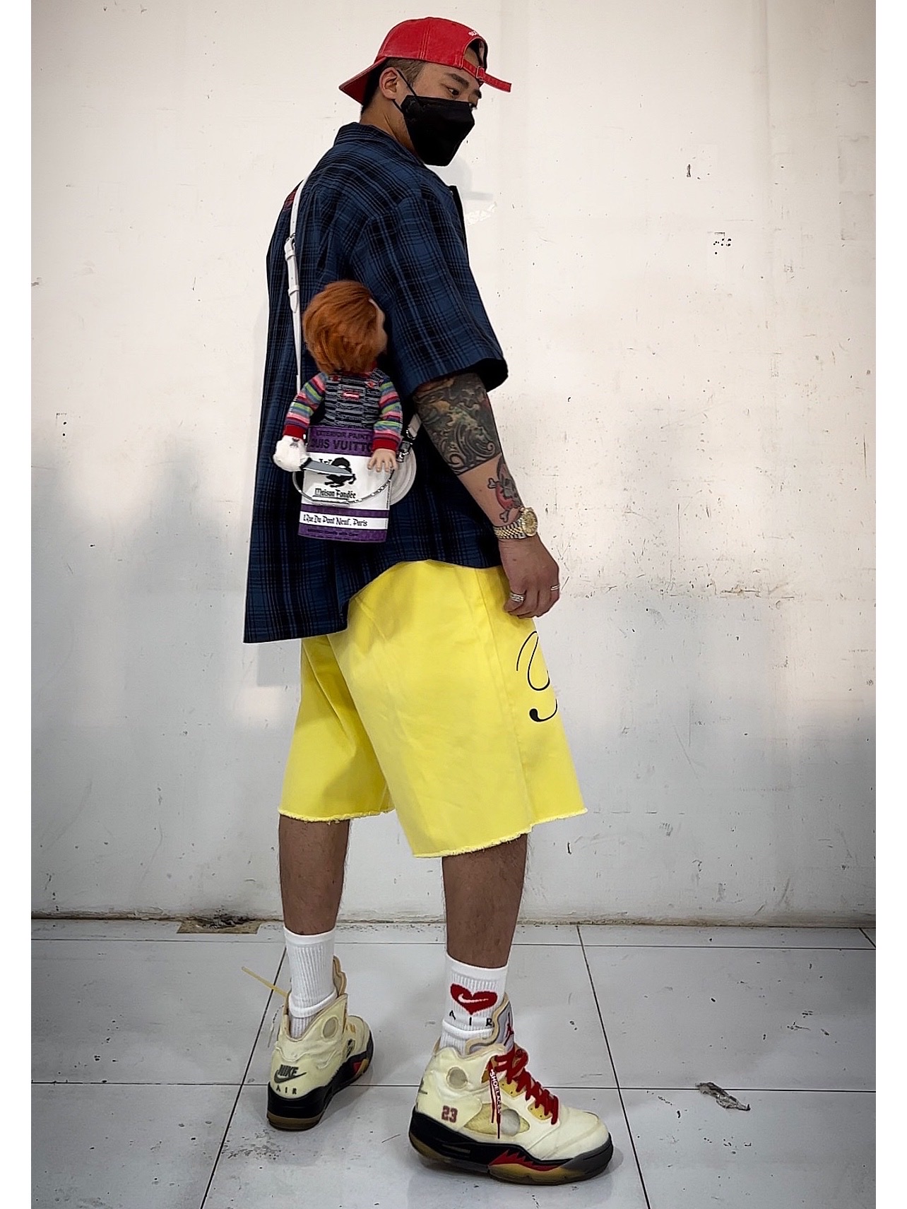 Supreme Pigment Canvas S Logo 6-Panel Red - 23SS, Supreme Bleed Logo S/S Top Black - 20FW 착용 스타일 - 3