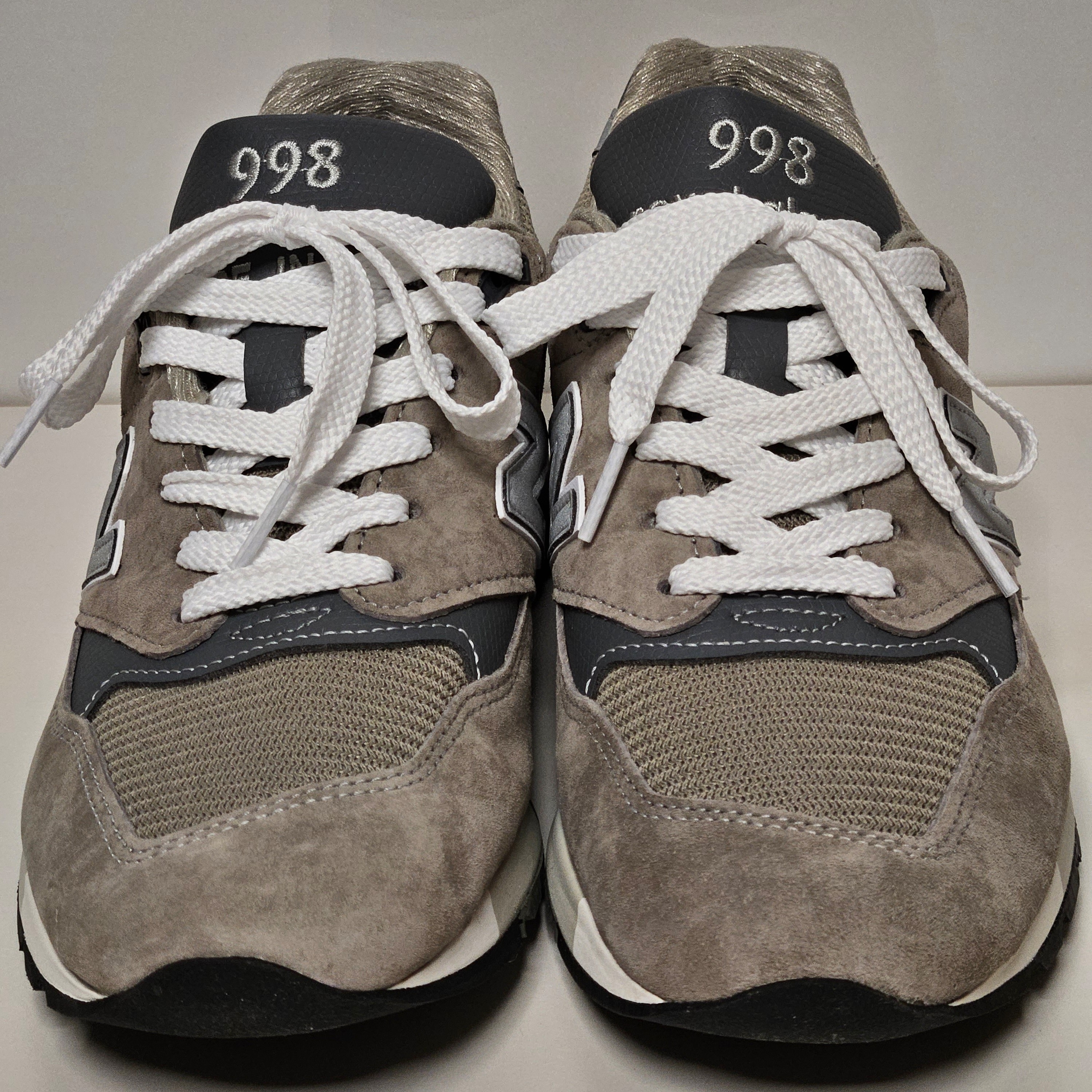 New Balance 998 Core Made in USA Grey Silver 착용 스타일 - 3