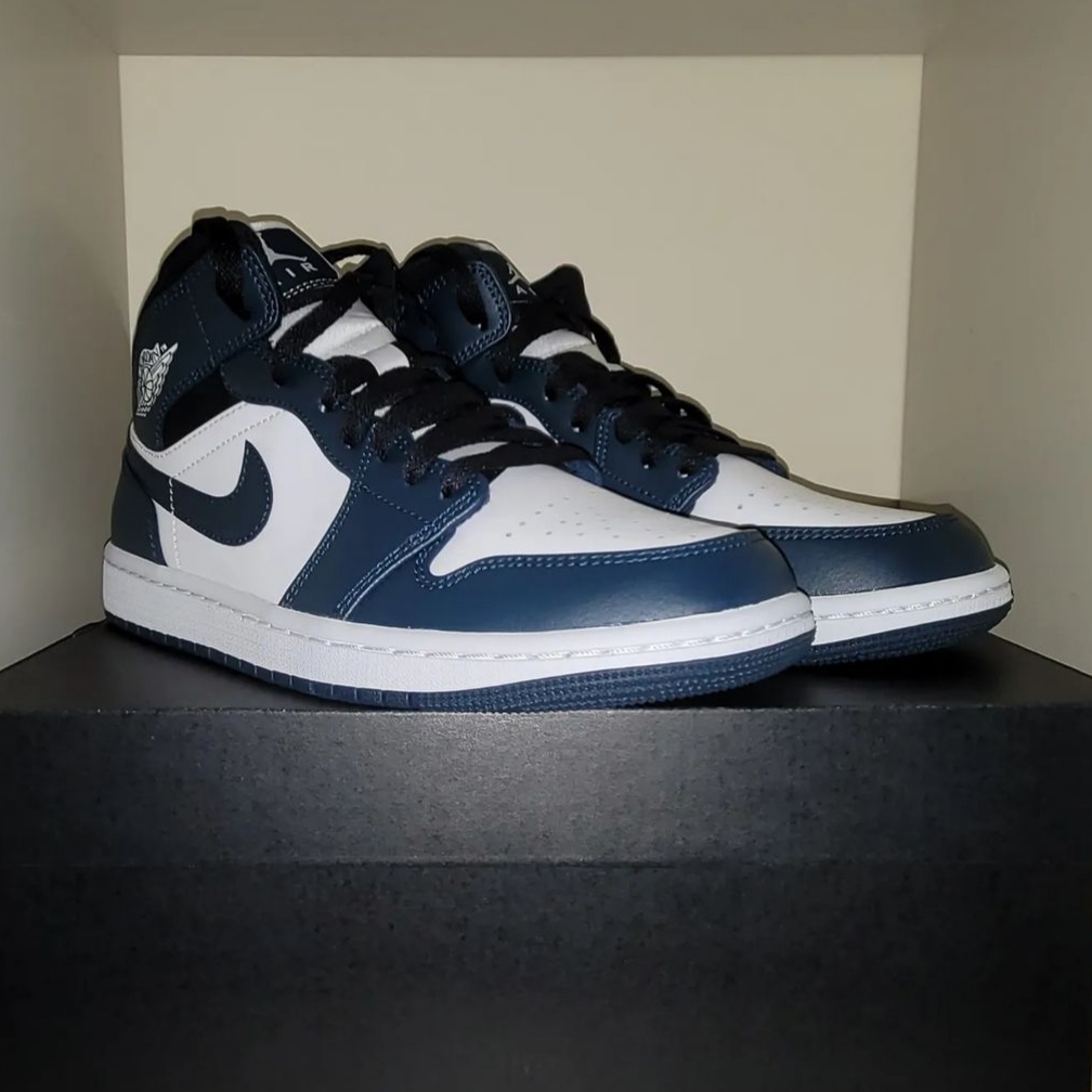 Jordan 1 Mid Dark Teal 착용 스타일