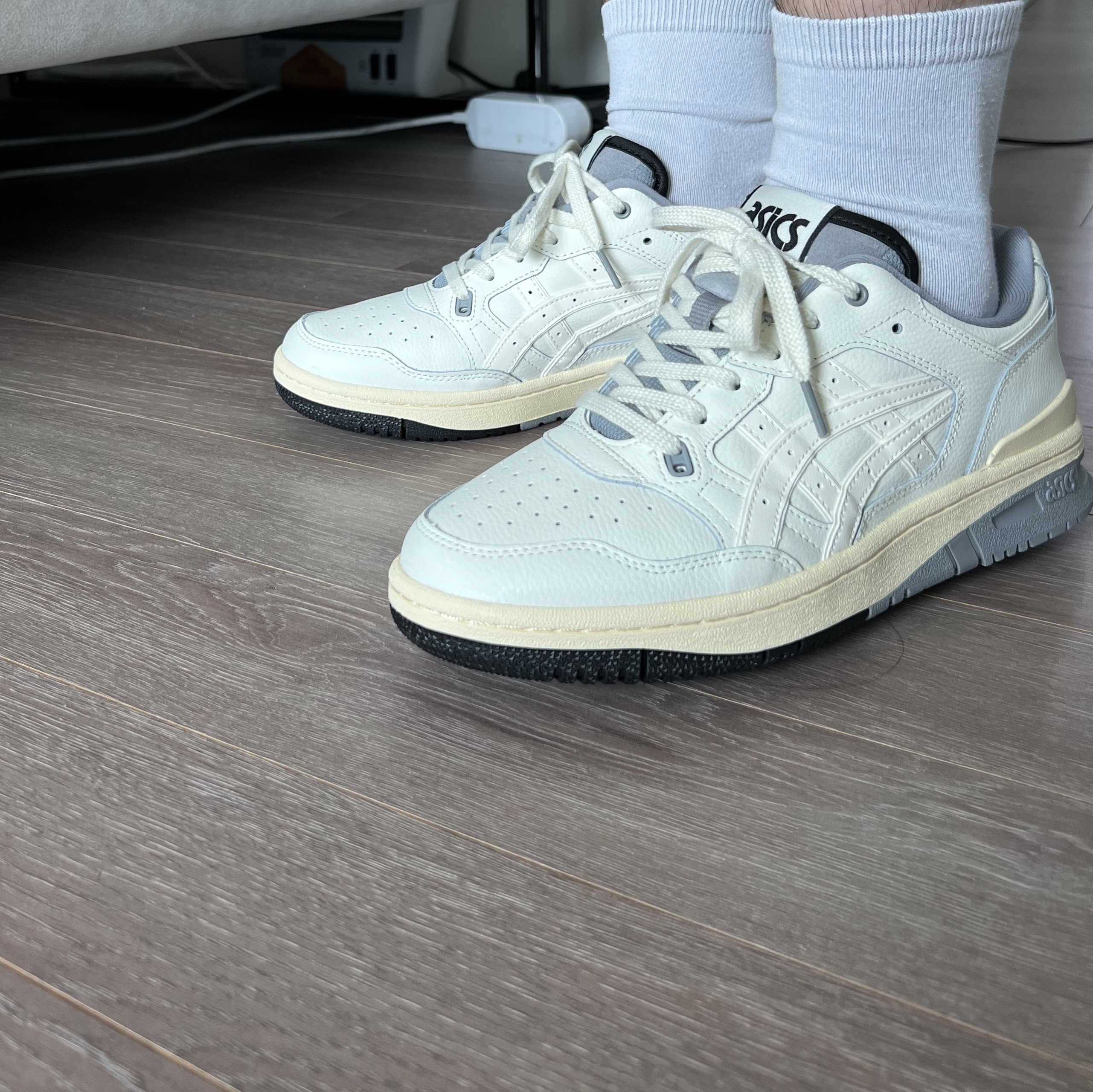 Asics x Ballaholic EX89 Cream 착용 스타일