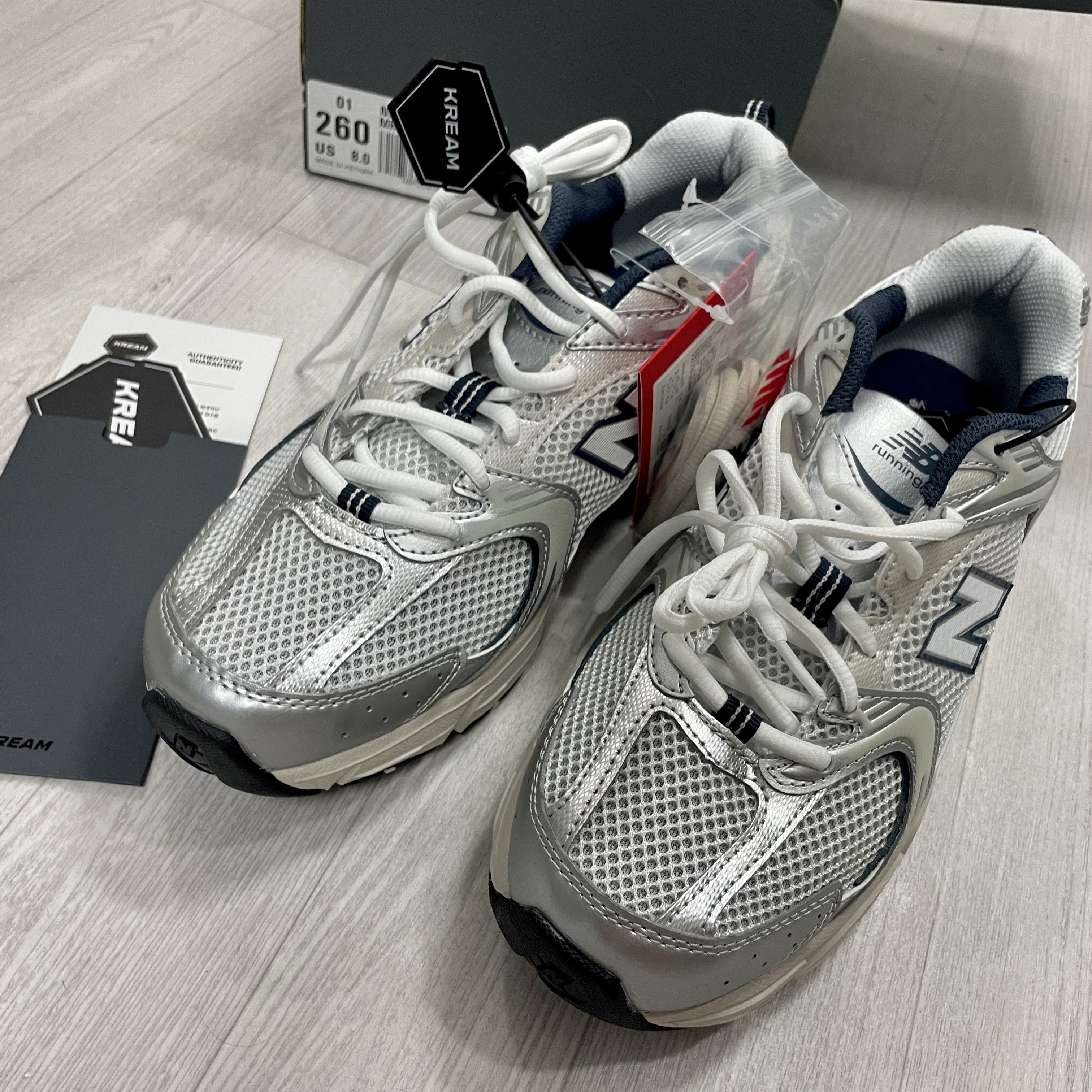New Balance 530 Steel Grey 착용 스타일