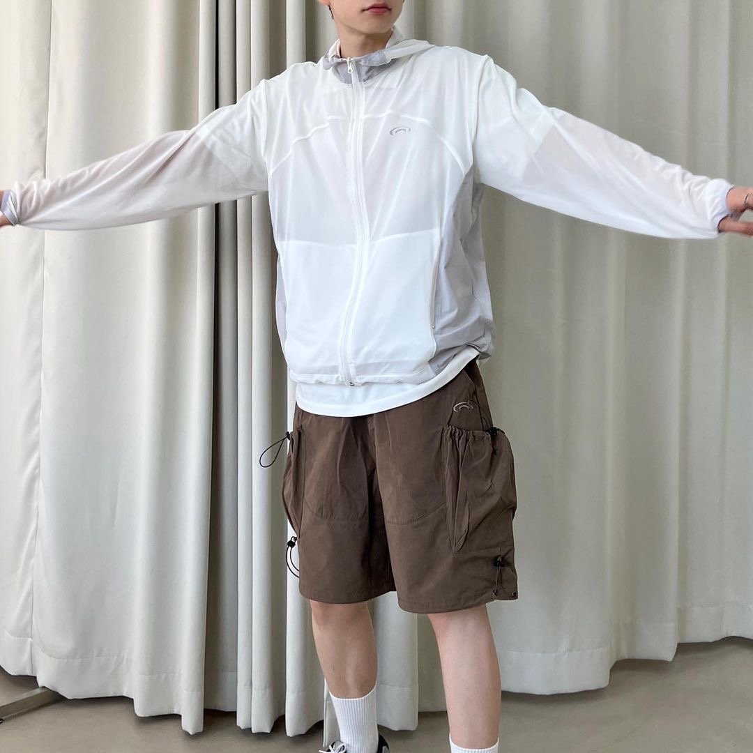 Art of Field Mesh Hood Zip-Up White, Art of Field Mesh Hood Zip-Up Black 착용 스타일