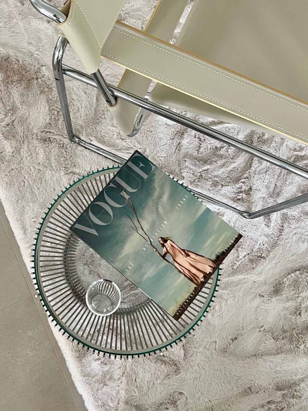 Knoll Platner Side Table Nickel Clear Glass 400mm 착용 스타일