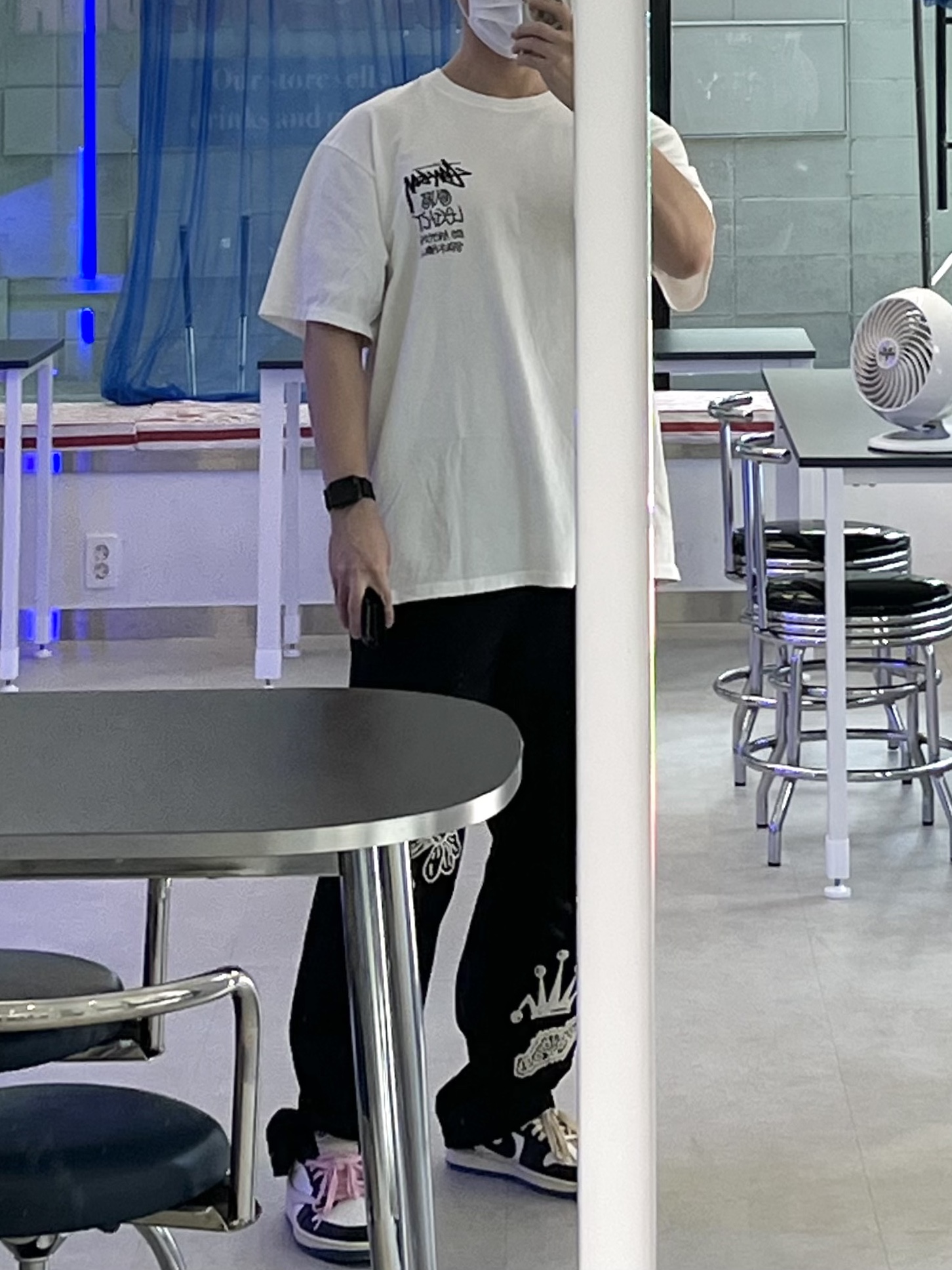 Stussy x Our Legacy Surfman Pig. Dyed T-Shirt Natural - 21FW, Stussy Noma Icon Beach Pants Washed Black 착용 스타일