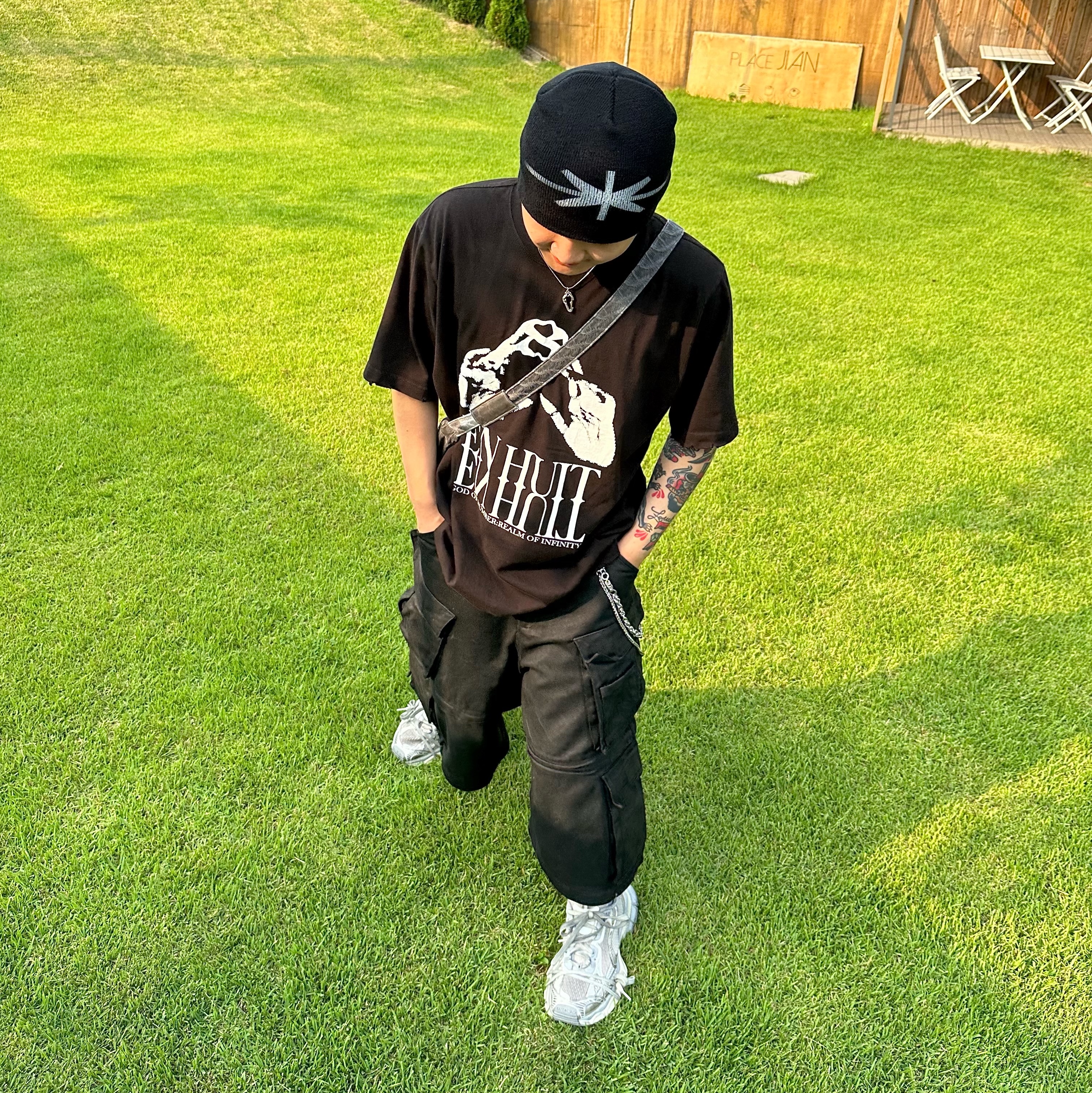 Undermycar EN HUIT Graphic T-Shirt Black - 23SS, Balenciaga 3XL Sneakers Light Beige 착용 스타일 - 2