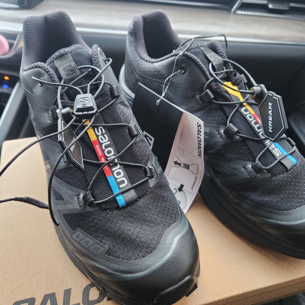 Salomon XT-6 ADV Black 착용 스타일