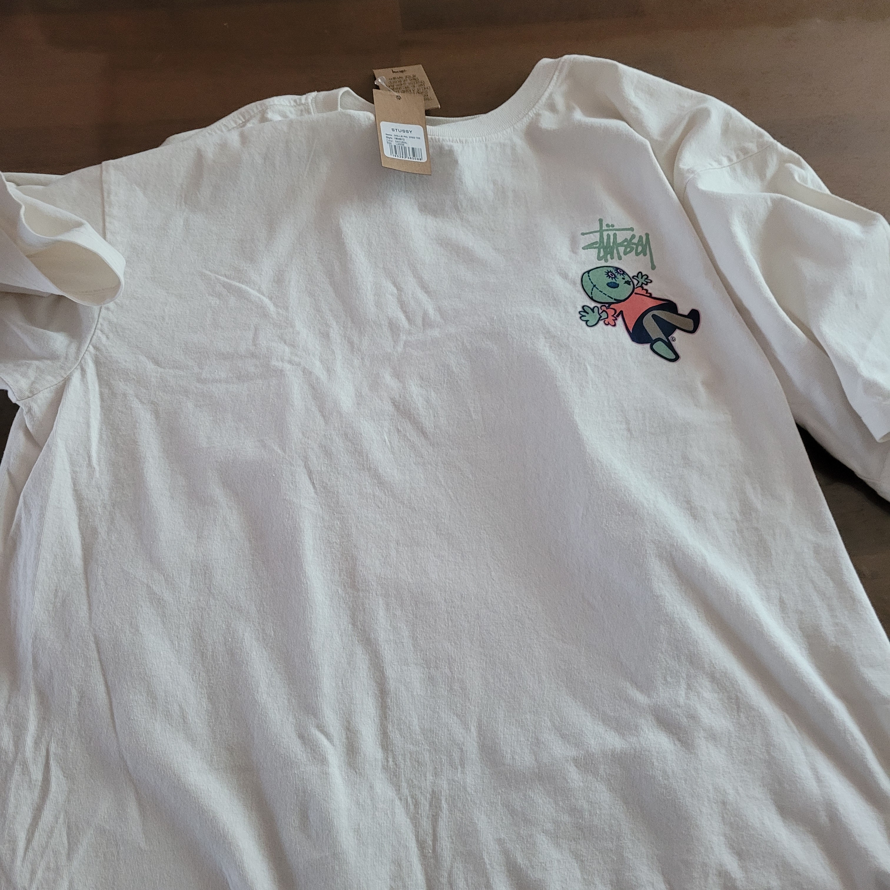 Stussy Dollie Pigment Dyed T-Shirt Natural 착용 스타일