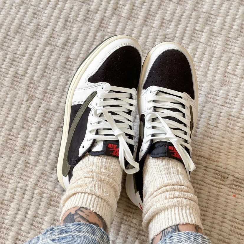(W) Jordan 1 x Travis Scott Retro Low OG SP Medium Olive 착용 스타일