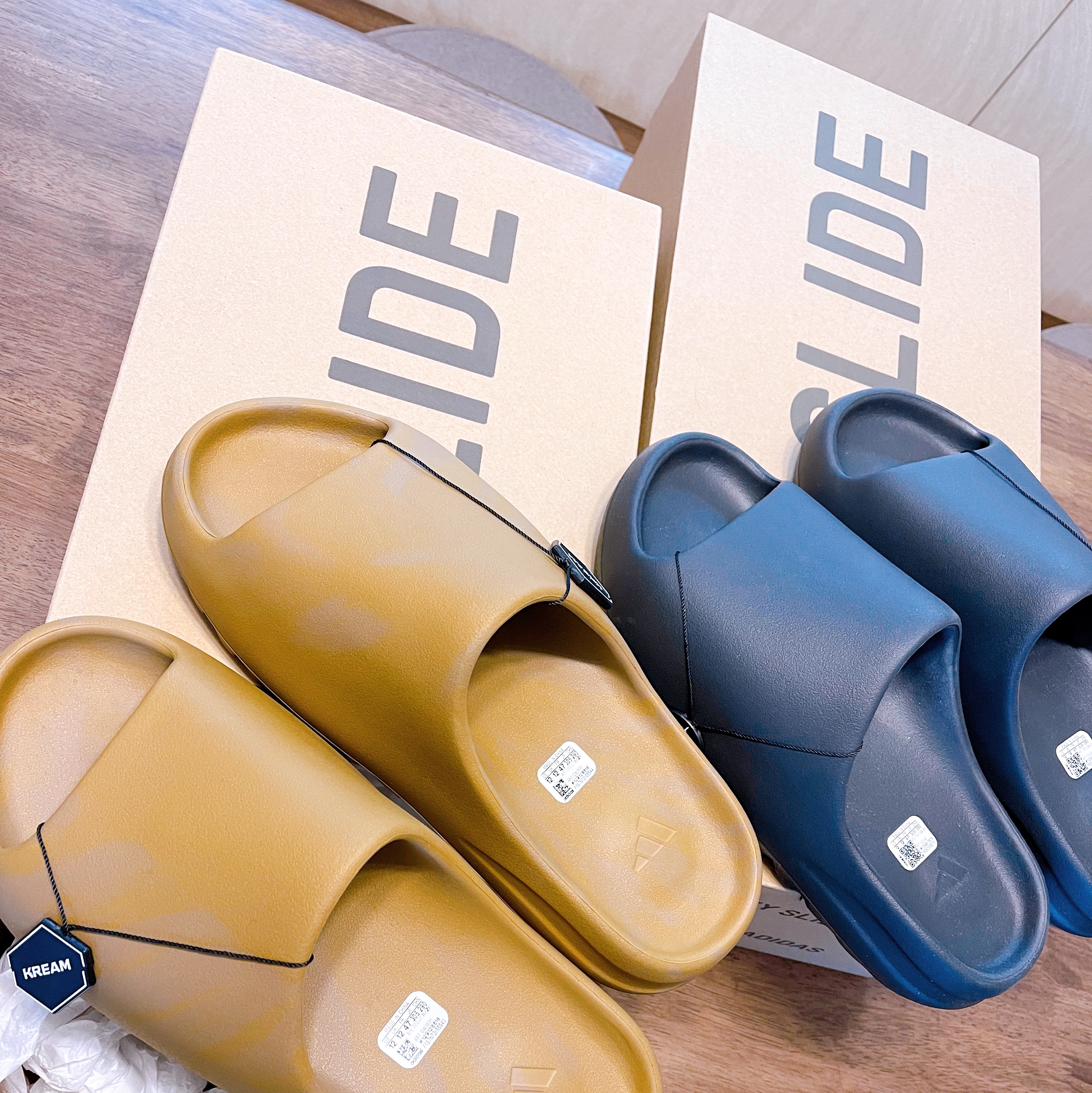 Adidas Yeezy Slide Ochre, Adidas Yeezy Slide Onyx 착용 스타일