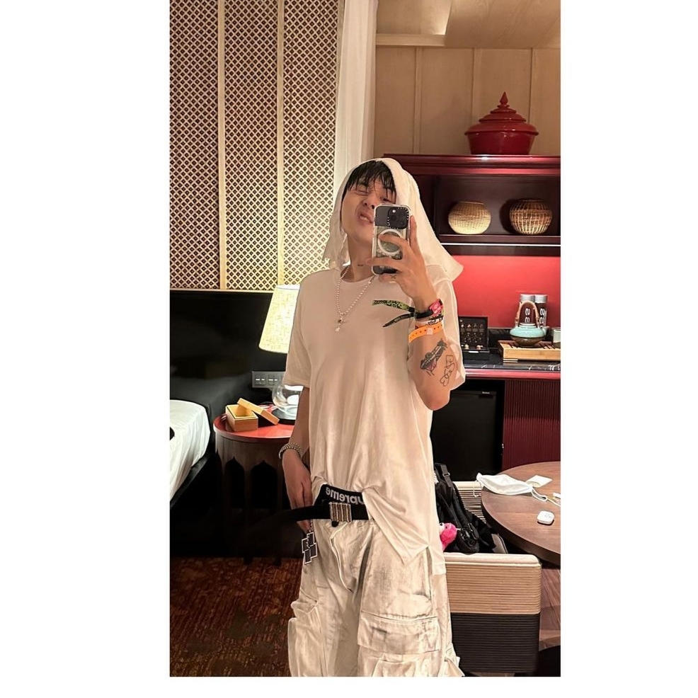 Nos Couleurs 01 Cargo Pants Dirty Washing 착용 스타일 - 1