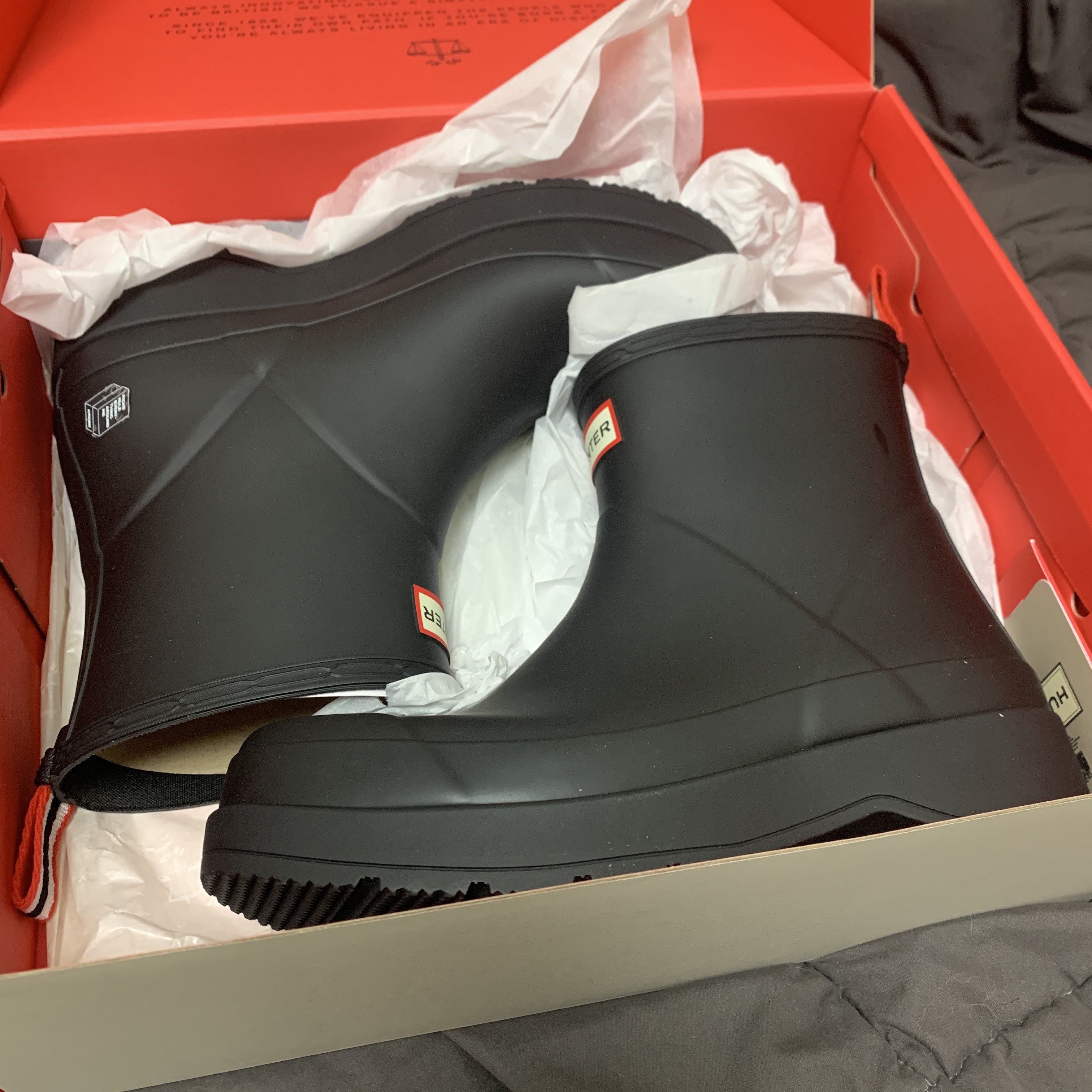 Hunter Play Short Wellington Boots Black 착용 스타일 - 2
