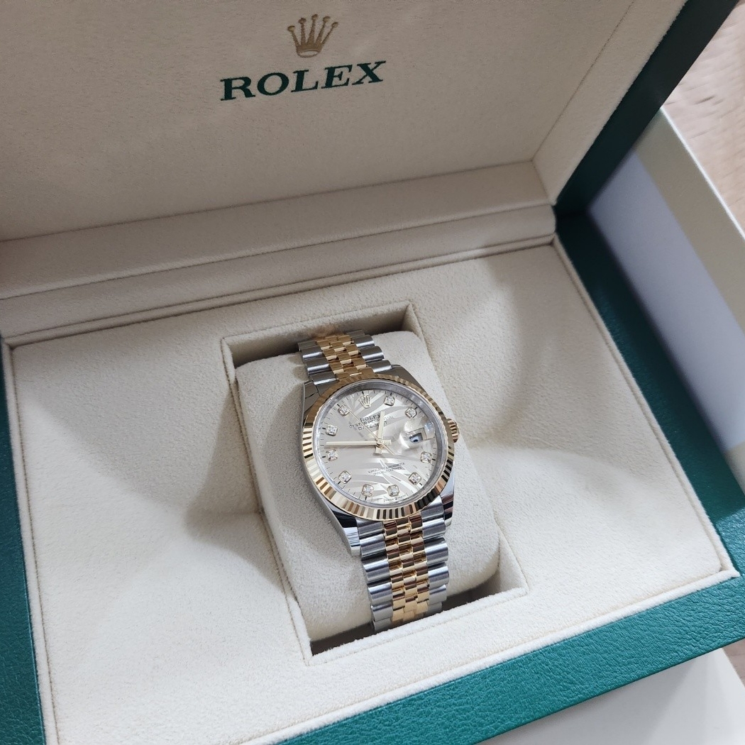 Rolex Datejust 36mm 126233 Palm Motif Golden Diamond-Set Jubilee 착용 스타일 - 1