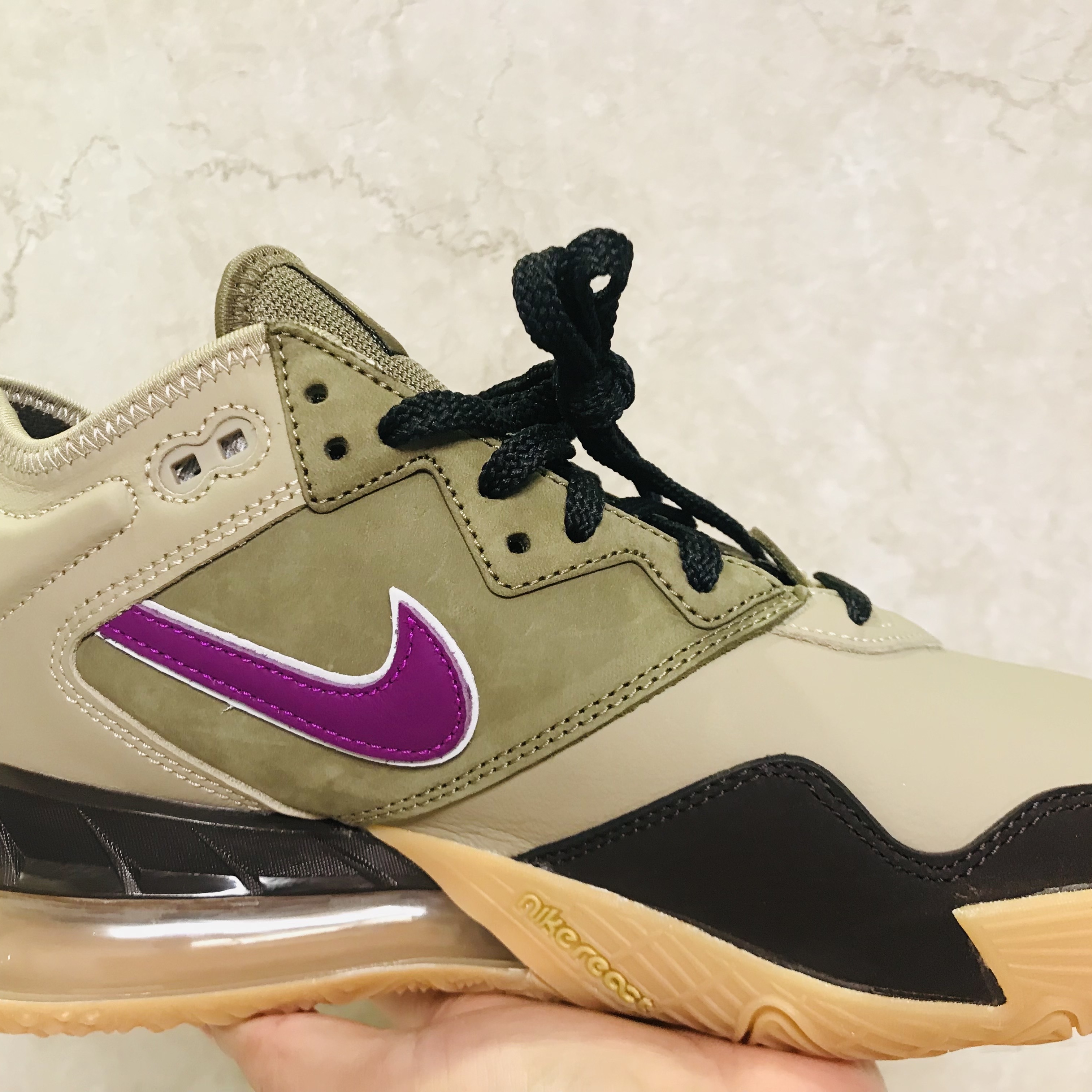 Nike x Atmos LeBron 18 Low Viotech 착용 스타일