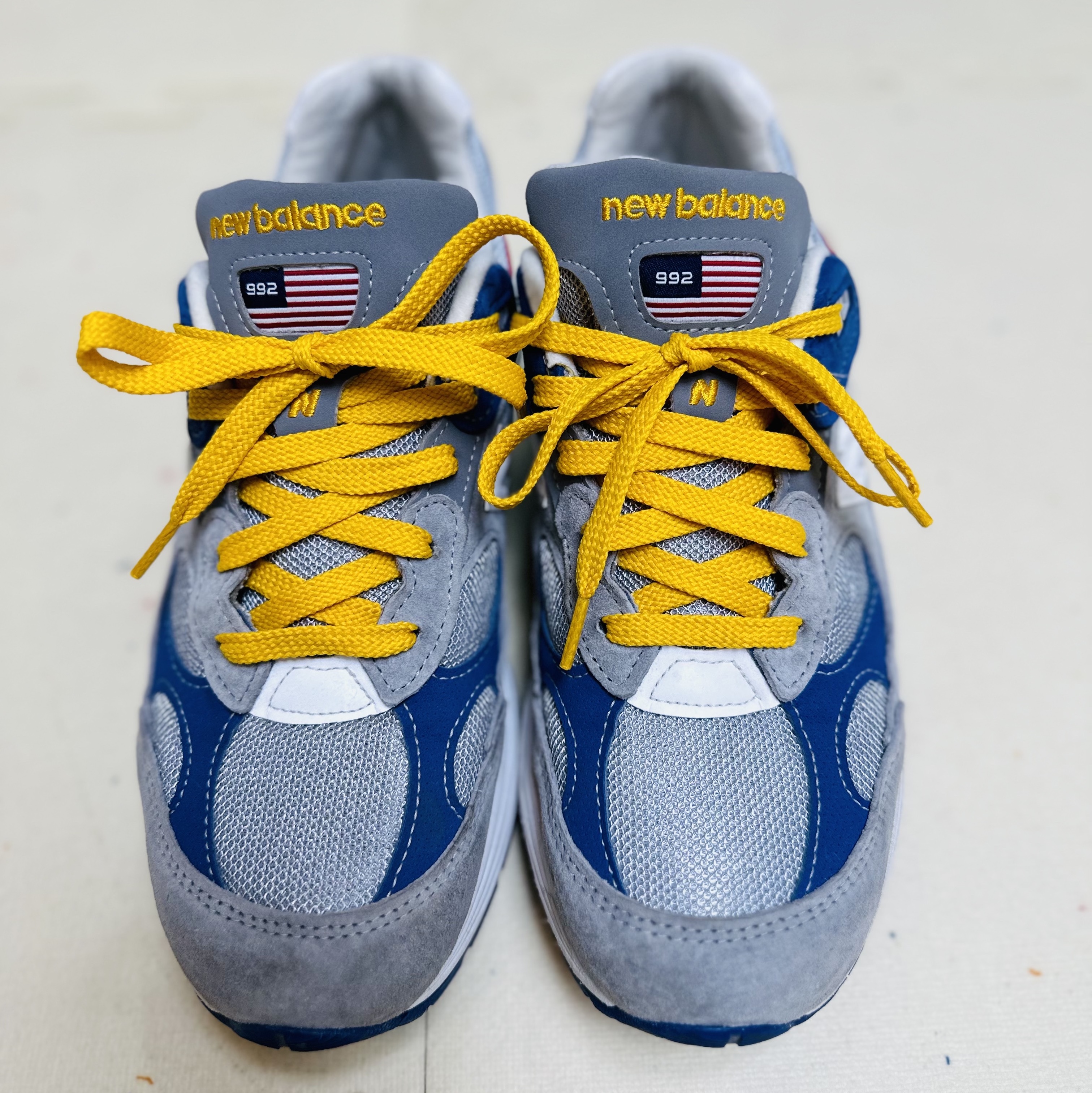 New Balance x DTLR 992 Made in USA Varsity 착용 스타일 - 3