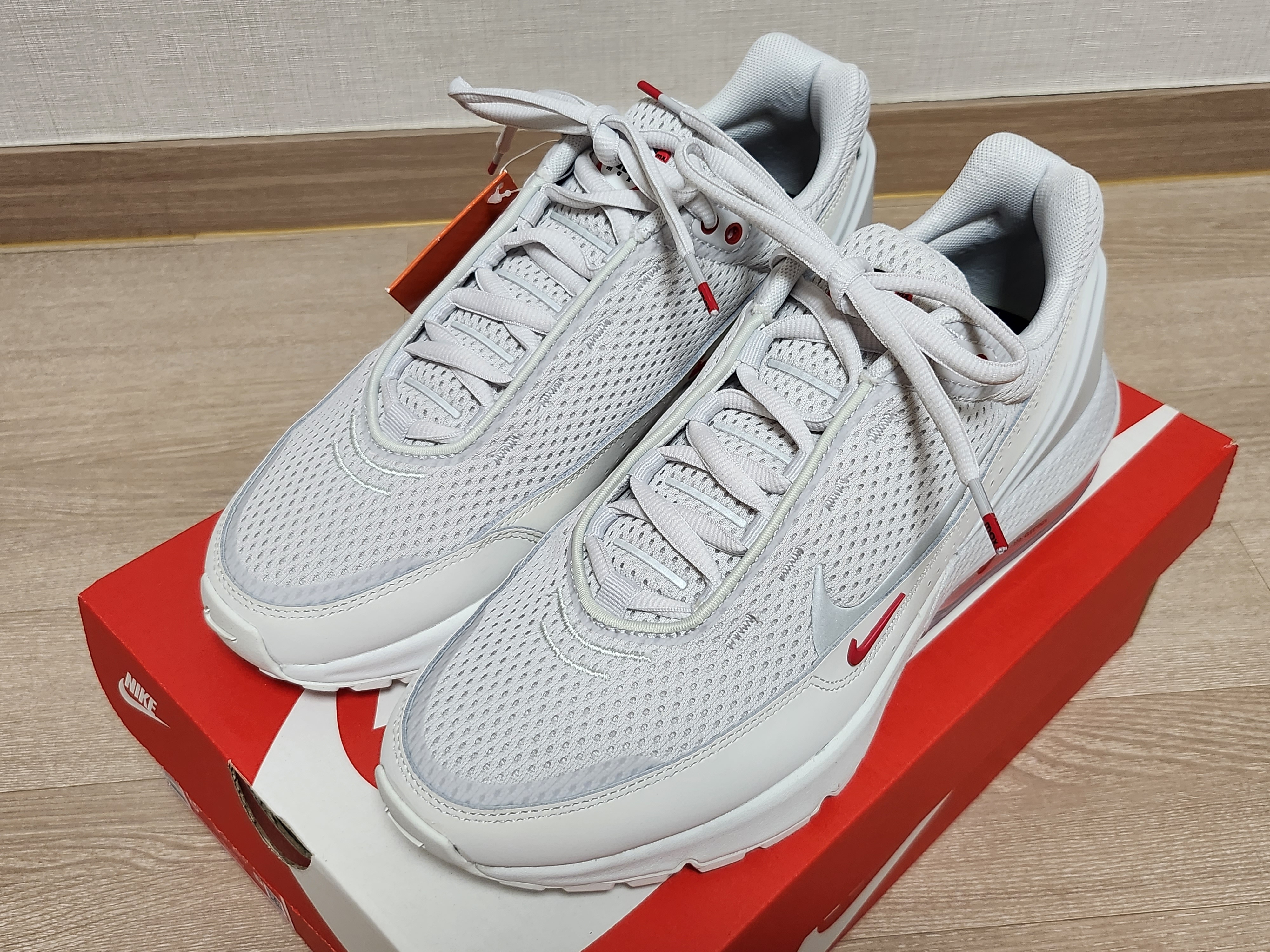 Nike Air Max Pulse Phantom 착용 스타일 - 2