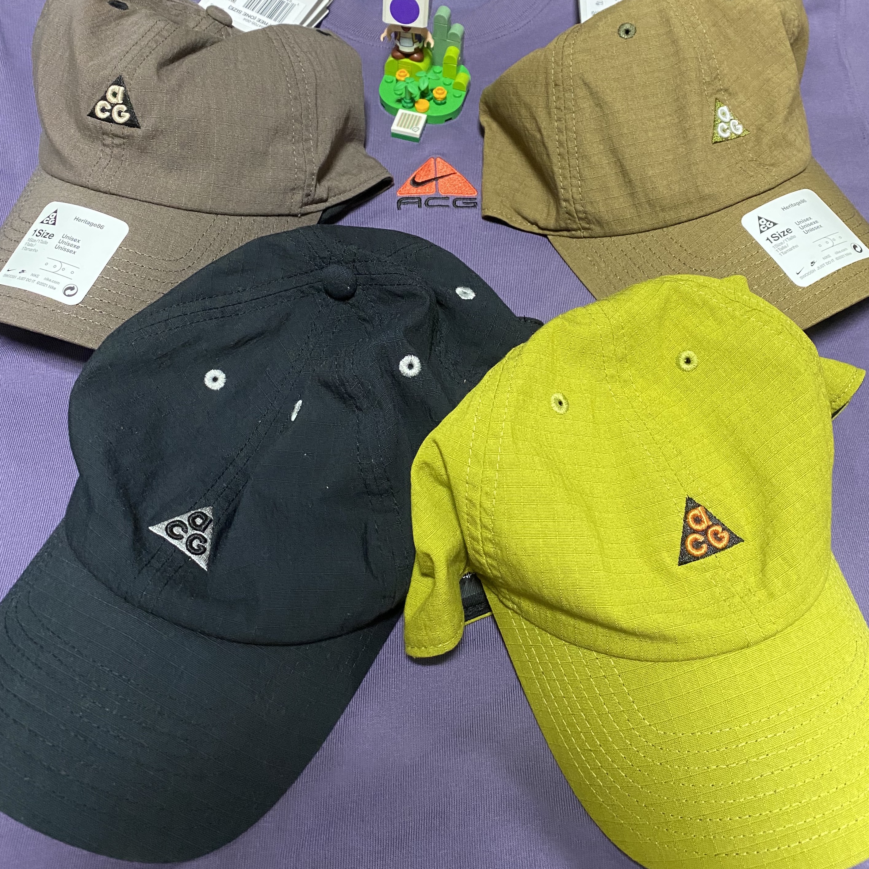Nike ACG Heritage 86 Cap Moss, Nike ACG Heritage 86 Cap Black Light Smoke Grey 착용 스타일