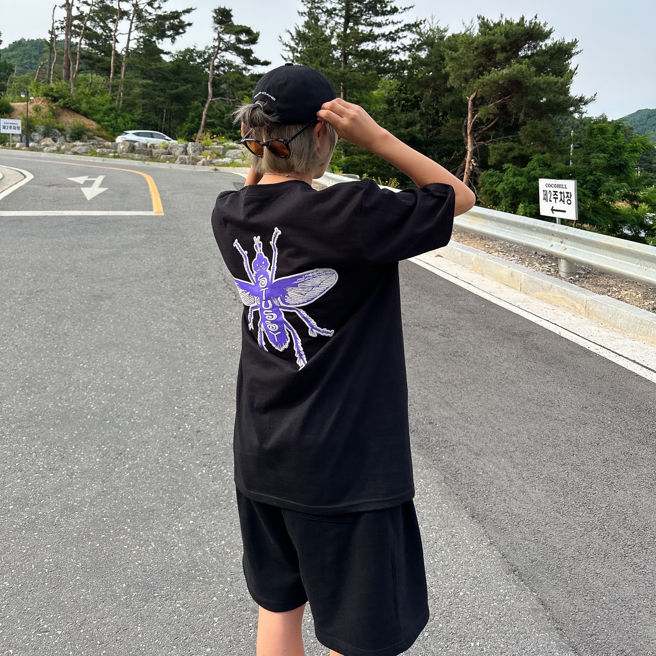 Stussy Housefly T-Shirt Black, Nike x Peaceminusone Air Force 1 Low Para-Noise 2.0 착용 스타일 - 2