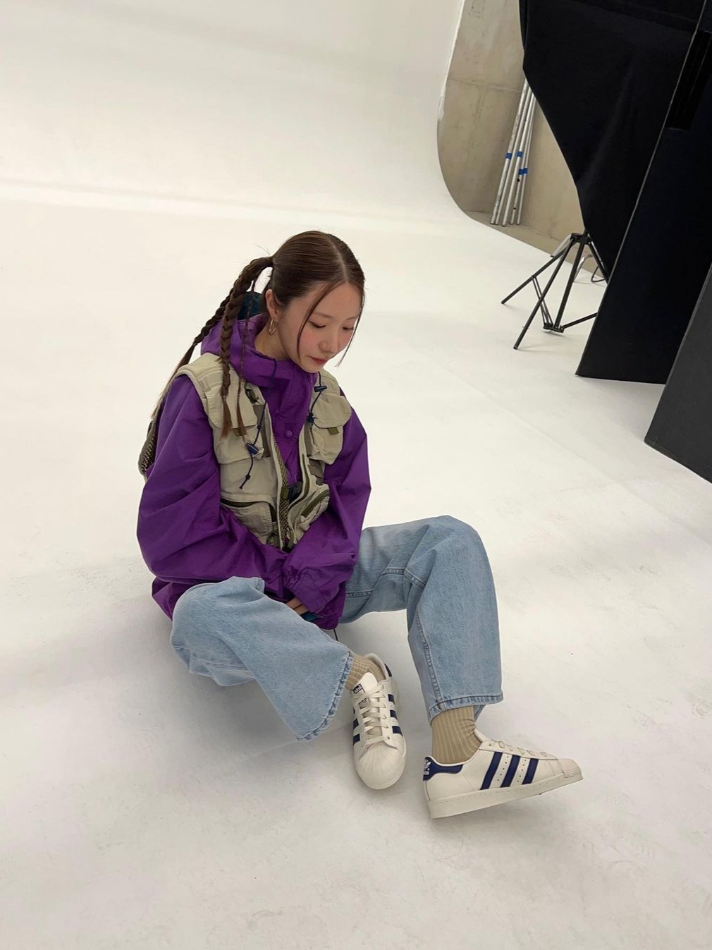 Adidas Superstar White Black 착용 스타일