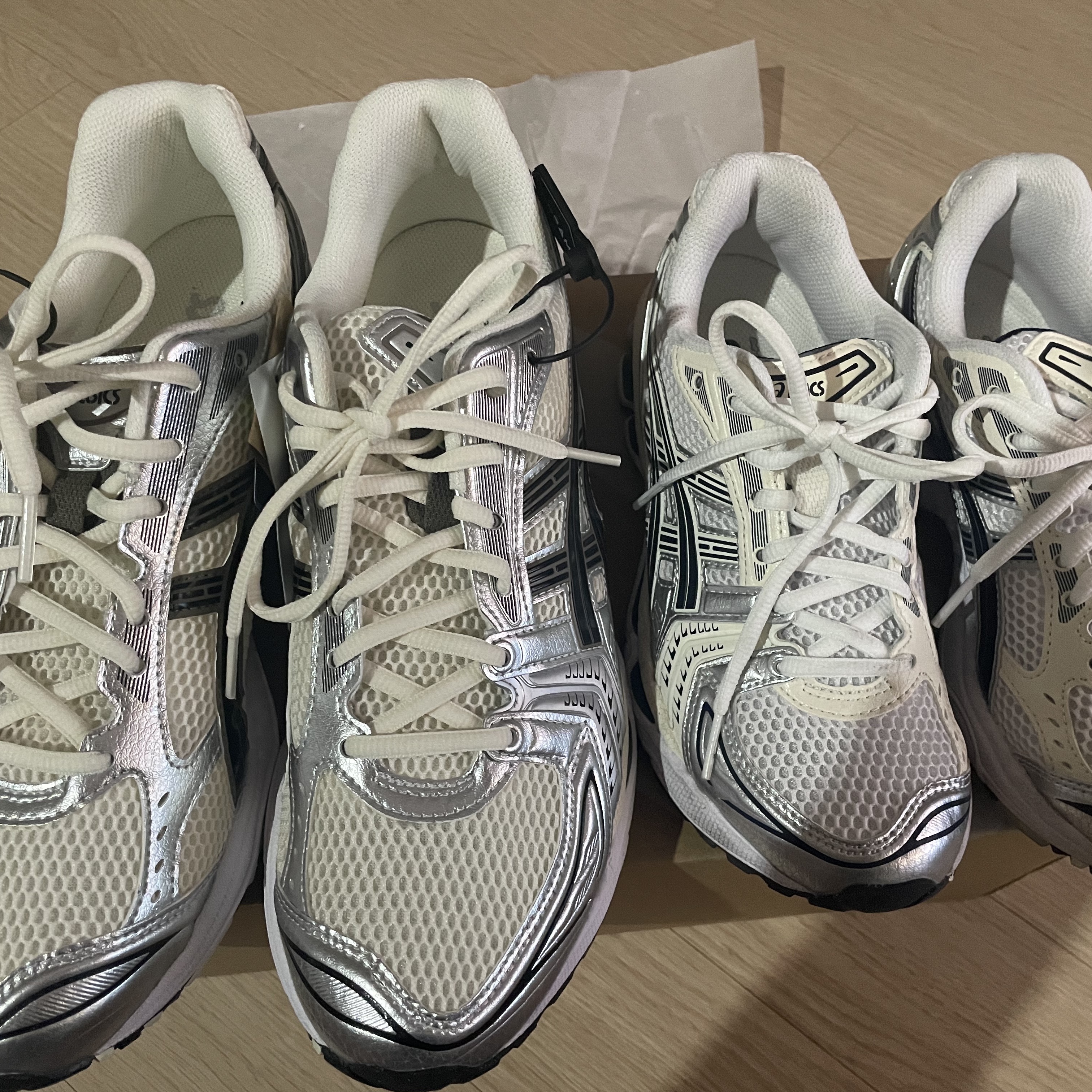 Asics Gel-Kayano 14 Cream Black 착용 스타일