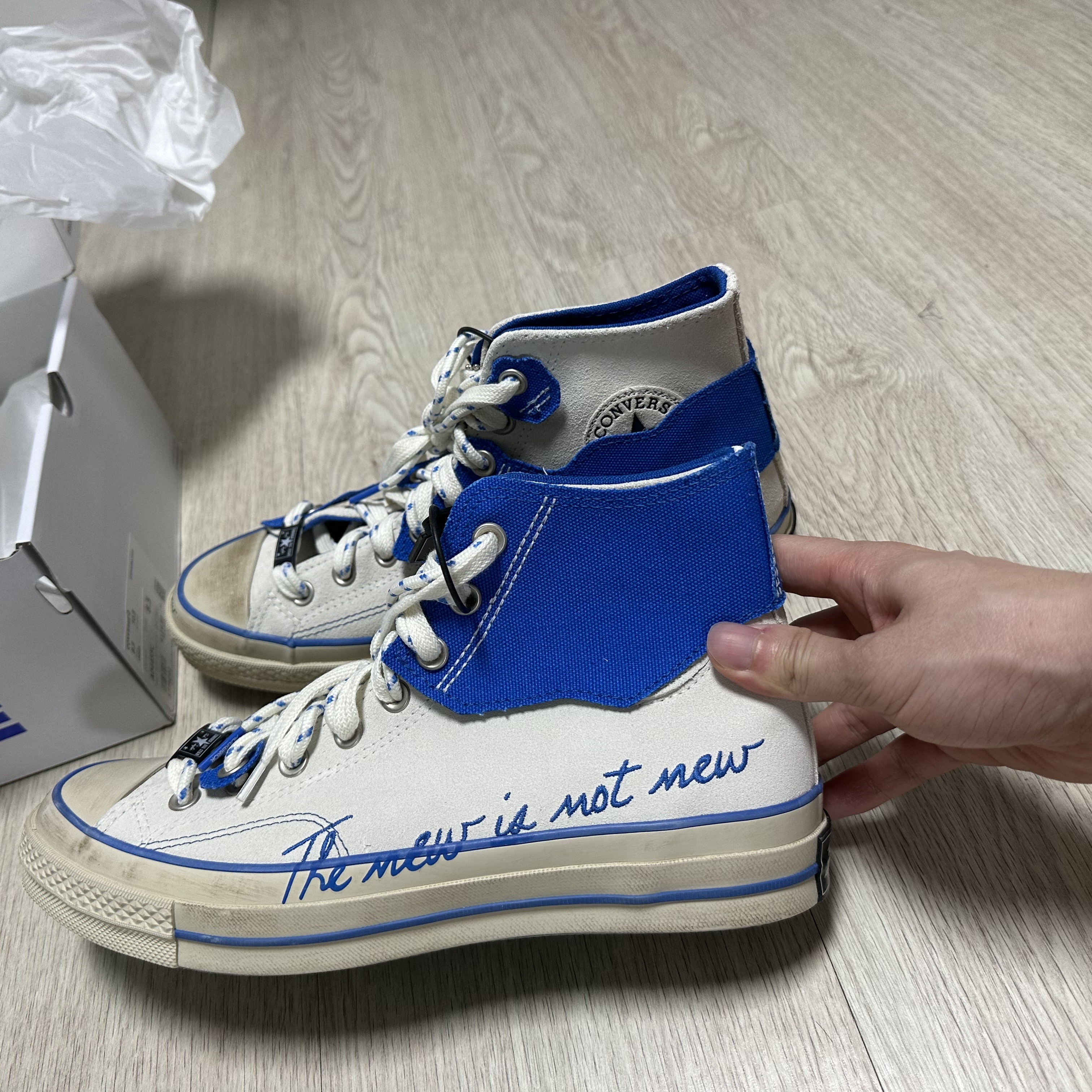Converse x Ader Error Chuck 70 High White 착용 스타일 - 1