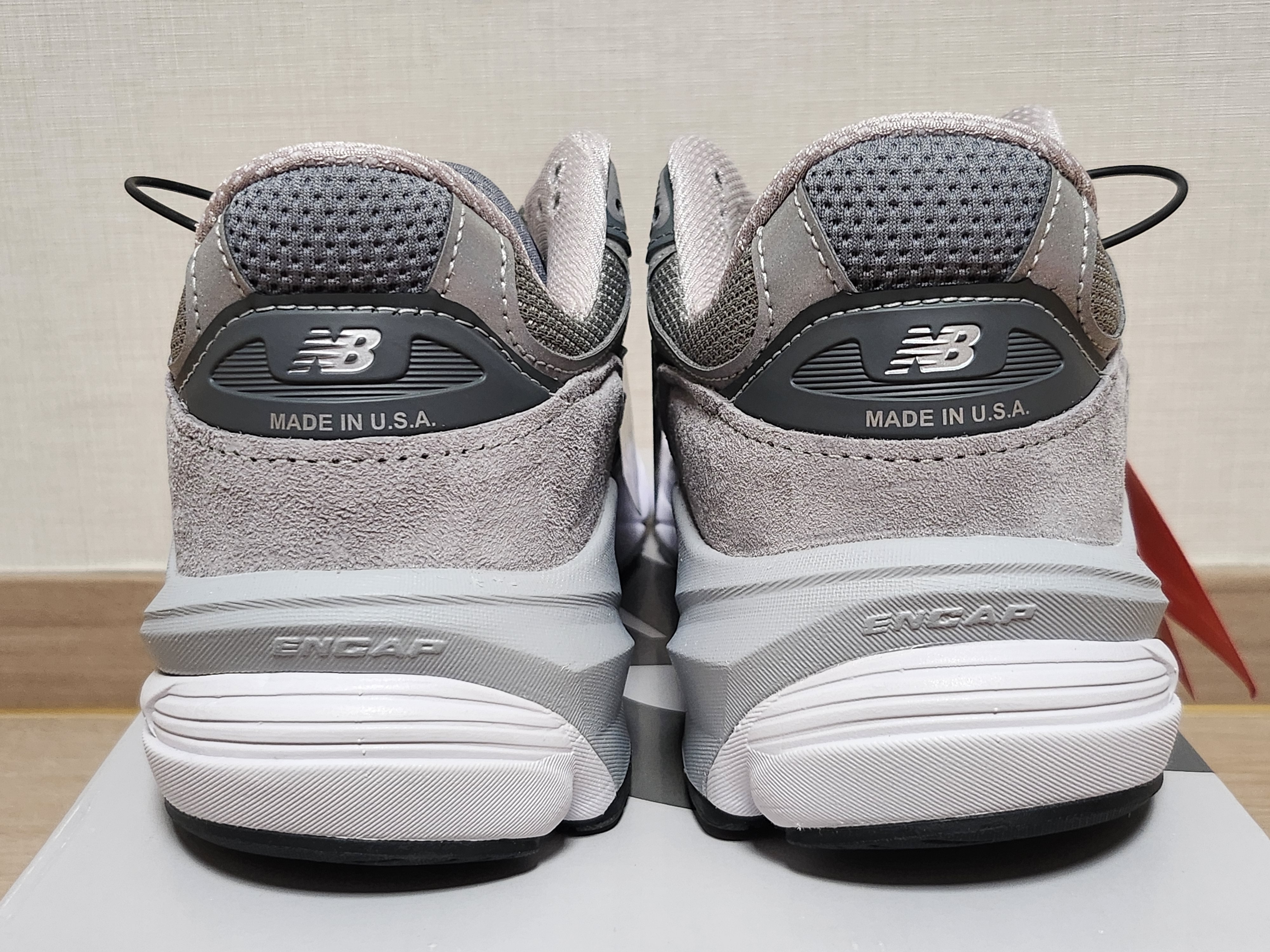 New Balance 990v6 Made in USA Grey - D Standard 착용 스타일 - 4