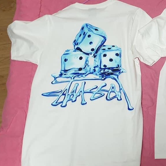 Stussy Melted T-Shirt White 착용 스타일