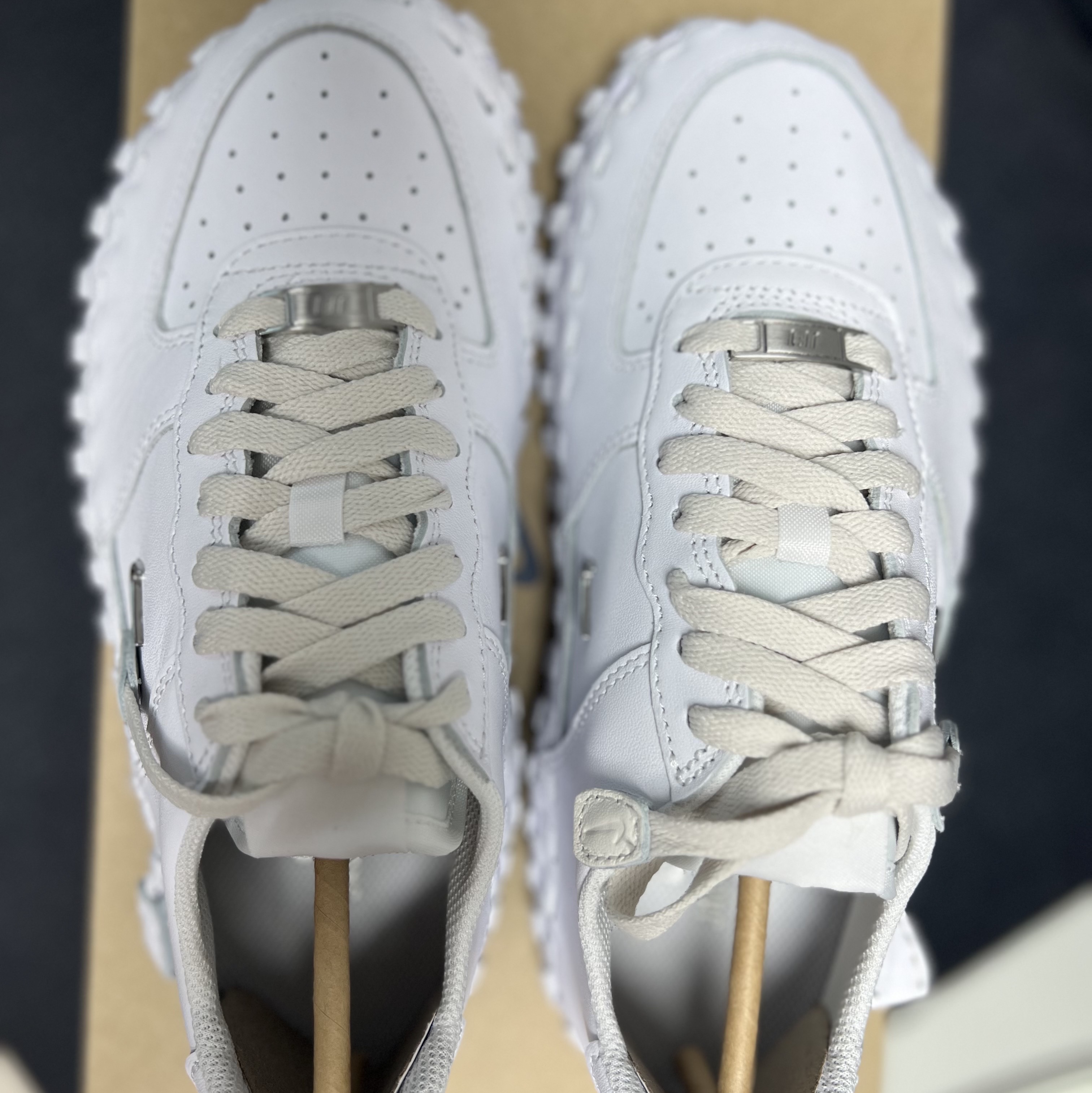 Nike x Jacquemus J Force 1 Low LX SP White 착용 스타일 - 1