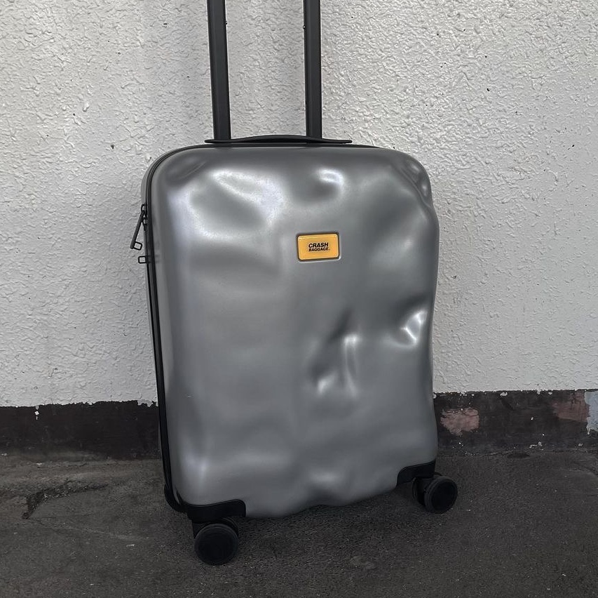 CRASH BAGGAGE Icon 21inch Silver, CRASH BAGGAGE Icon 21inch Black 착용 스타일