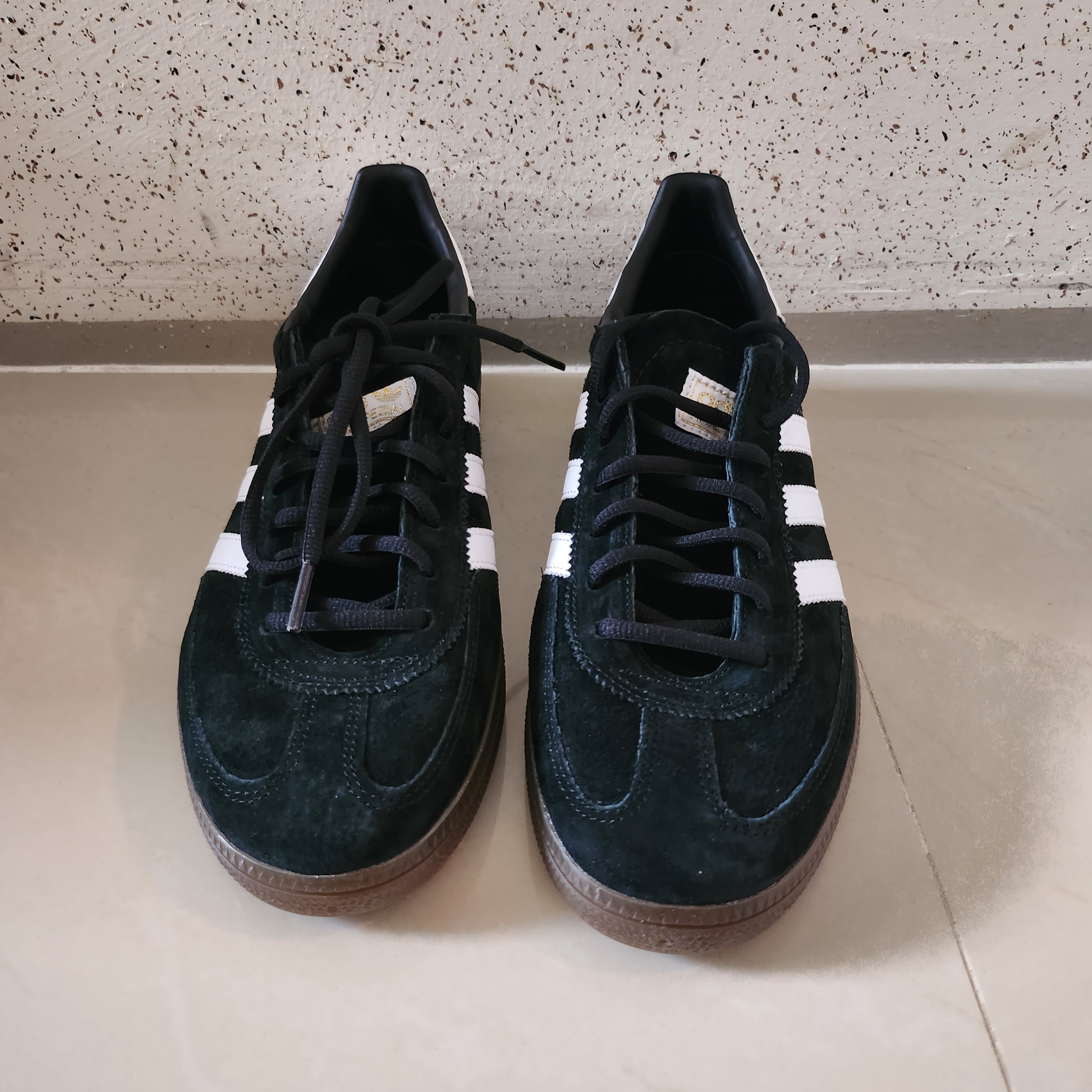 Adidas Spezial Handball Core Black 착용 스타일 - 3