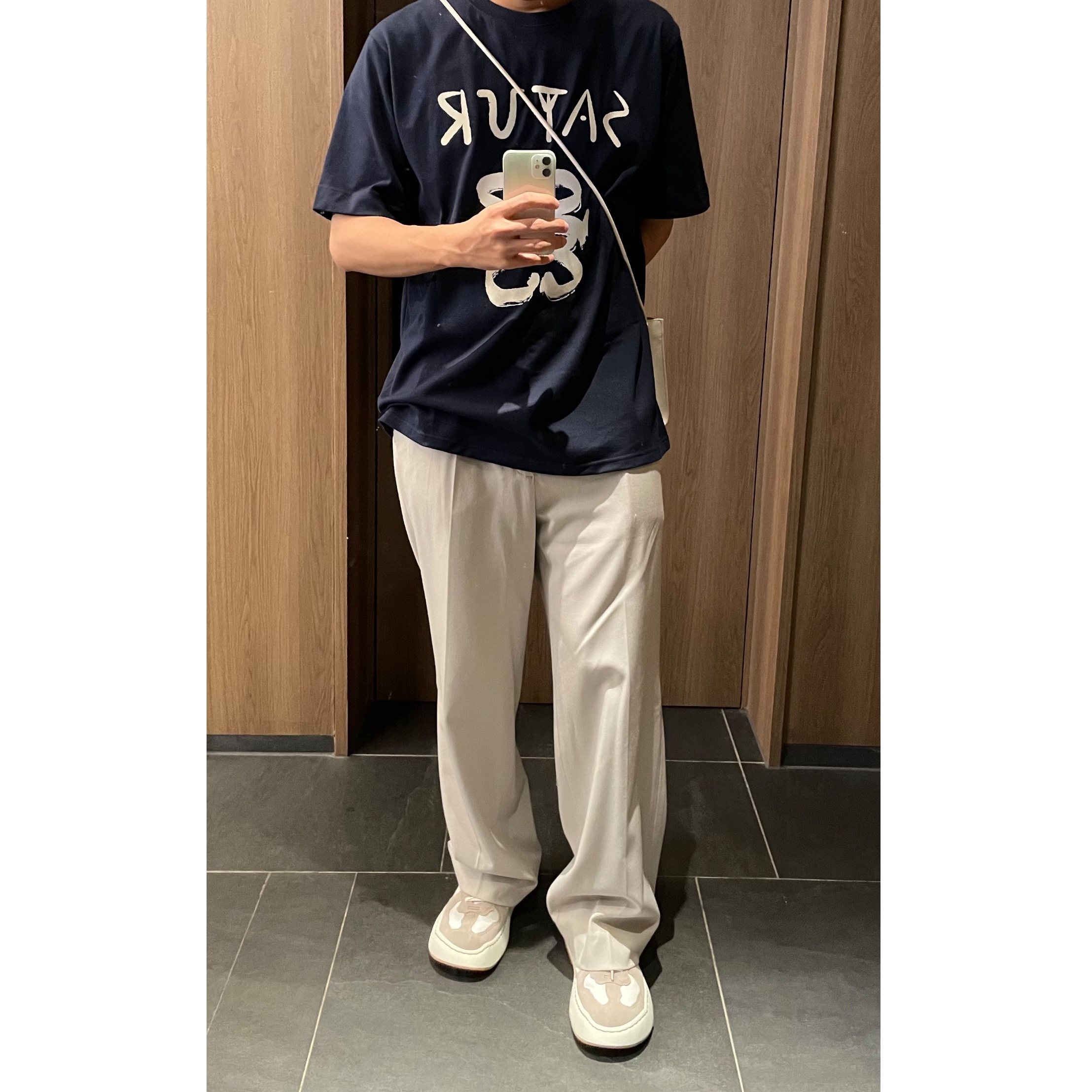 Ader Error Log; Baus Off White 착용 스타일