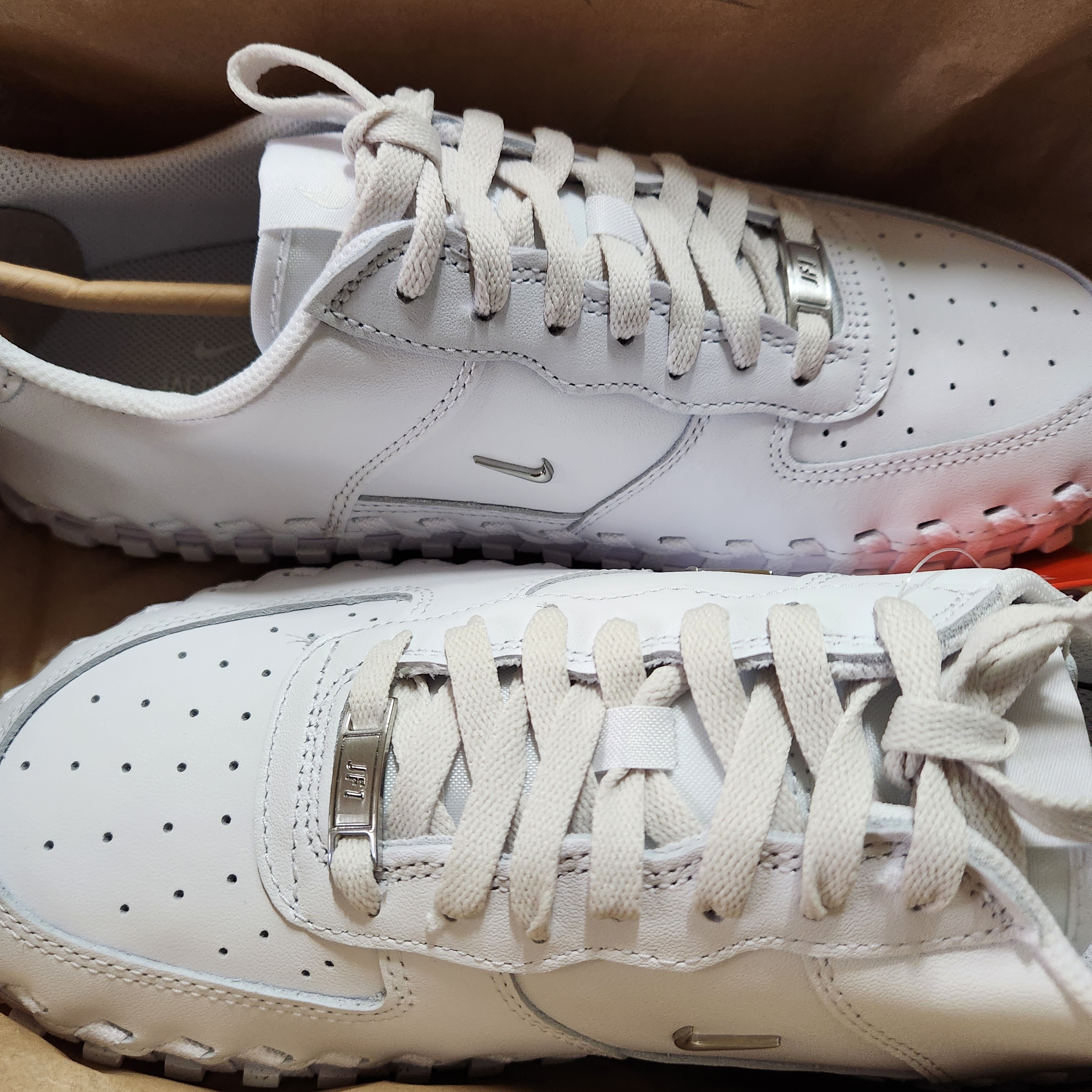 Nike x Jacquemus J Force 1 Low LX SP White 착용 스타일 - 1
