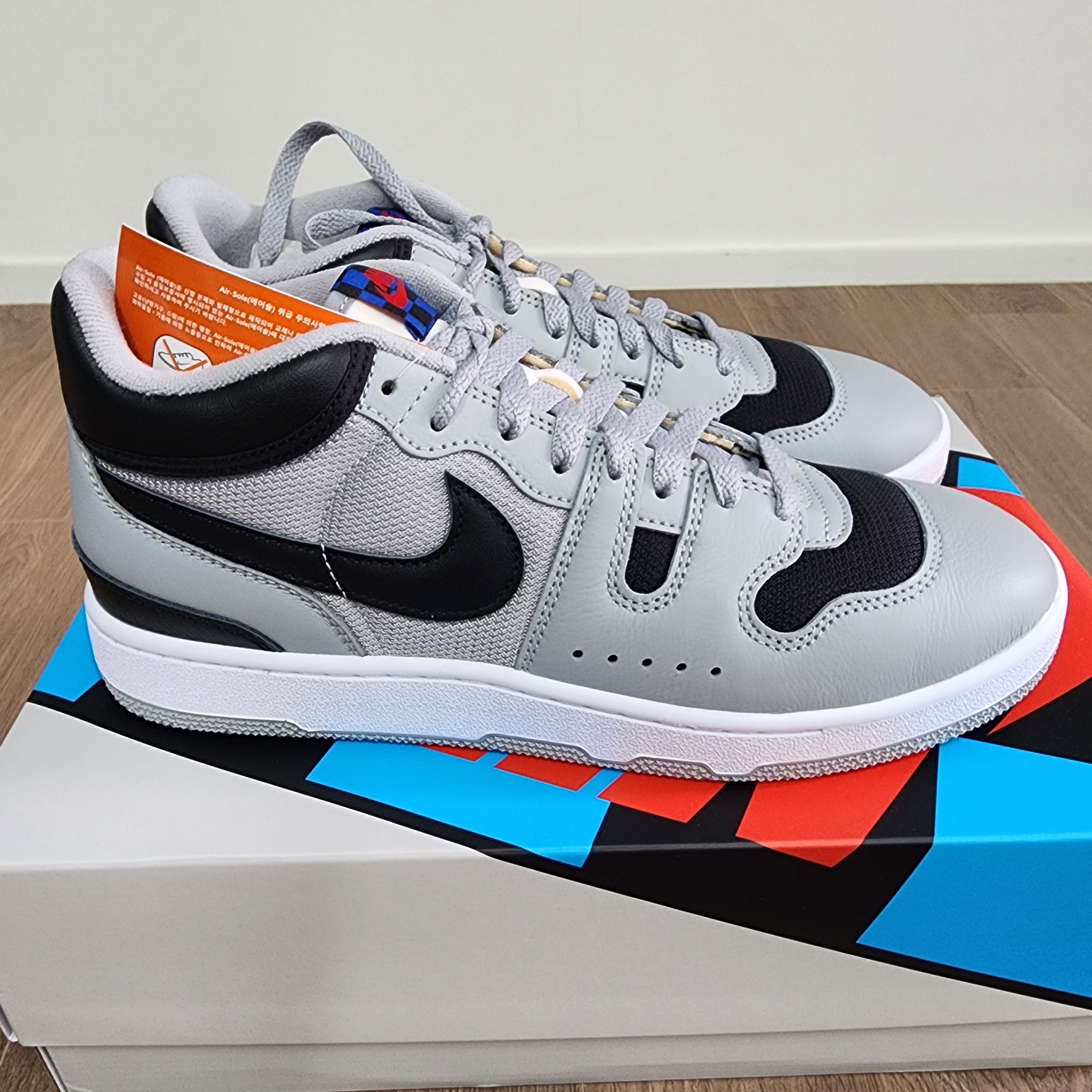 Nike Mac Attack QS SP Light Smoke Grey 착용 스타일 - 2