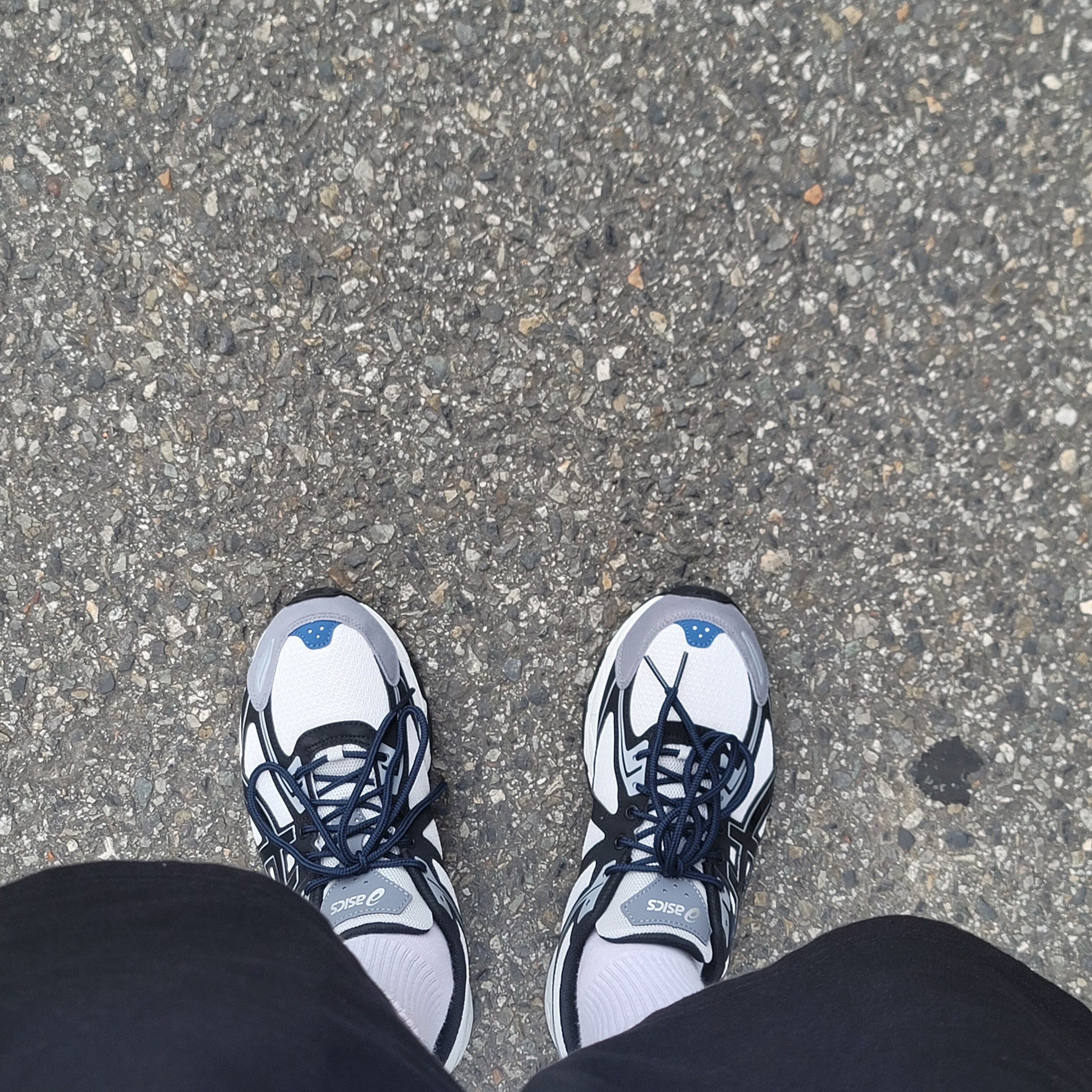 Asics Gel-Venture 6 SPS Glacier Grey 착용 스타일