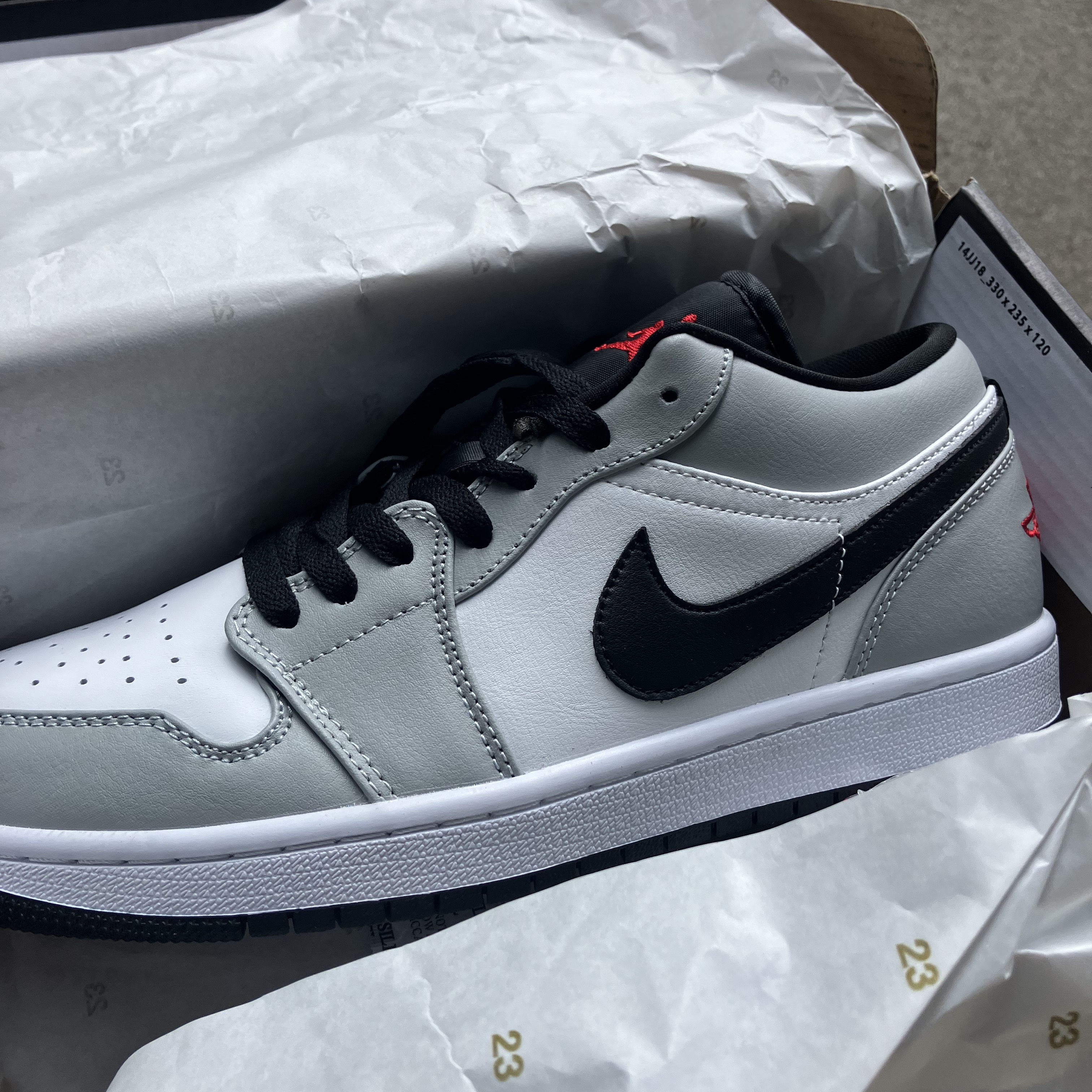 Jordan 1 Low Light Smoke Grey 착용 스타일 - 1