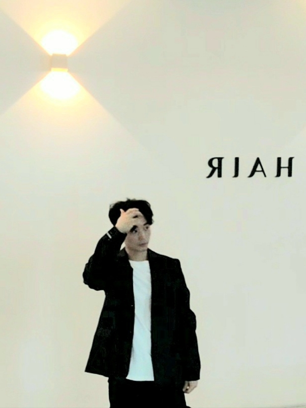 Zara x Ader Error Oversize Blazer Black, Samsung Galaxy Z Flip4 512GB Blue (Korean Ver.) 착용 스타일 - 2